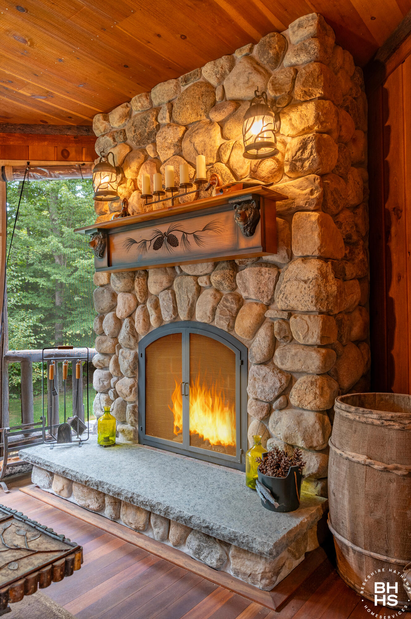 Lake Placid, New York 12946, United States, 5 Bedrooms Bedrooms, ,5 BathroomsBathrooms,Residential,Active,198778