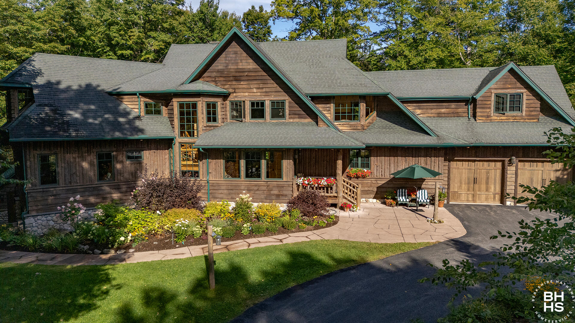 Lake Placid, New York 12946, United States, 5 Bedrooms Bedrooms, ,5 BathroomsBathrooms,Residential,Active,198778