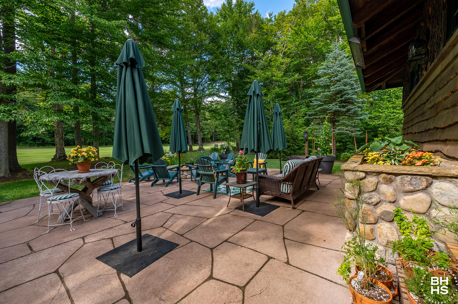 Lake Placid, New York 12946, United States, 5 Bedrooms Bedrooms, ,5 BathroomsBathrooms,Residential,Active,198778