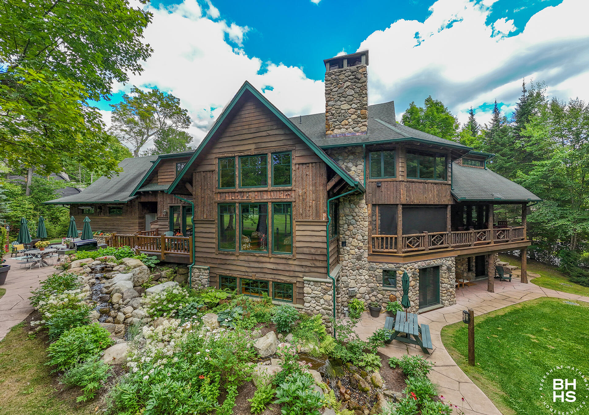 Lake Placid, New York 12946, United States, 5 Bedrooms Bedrooms, ,5 BathroomsBathrooms,Residential,Active,198778