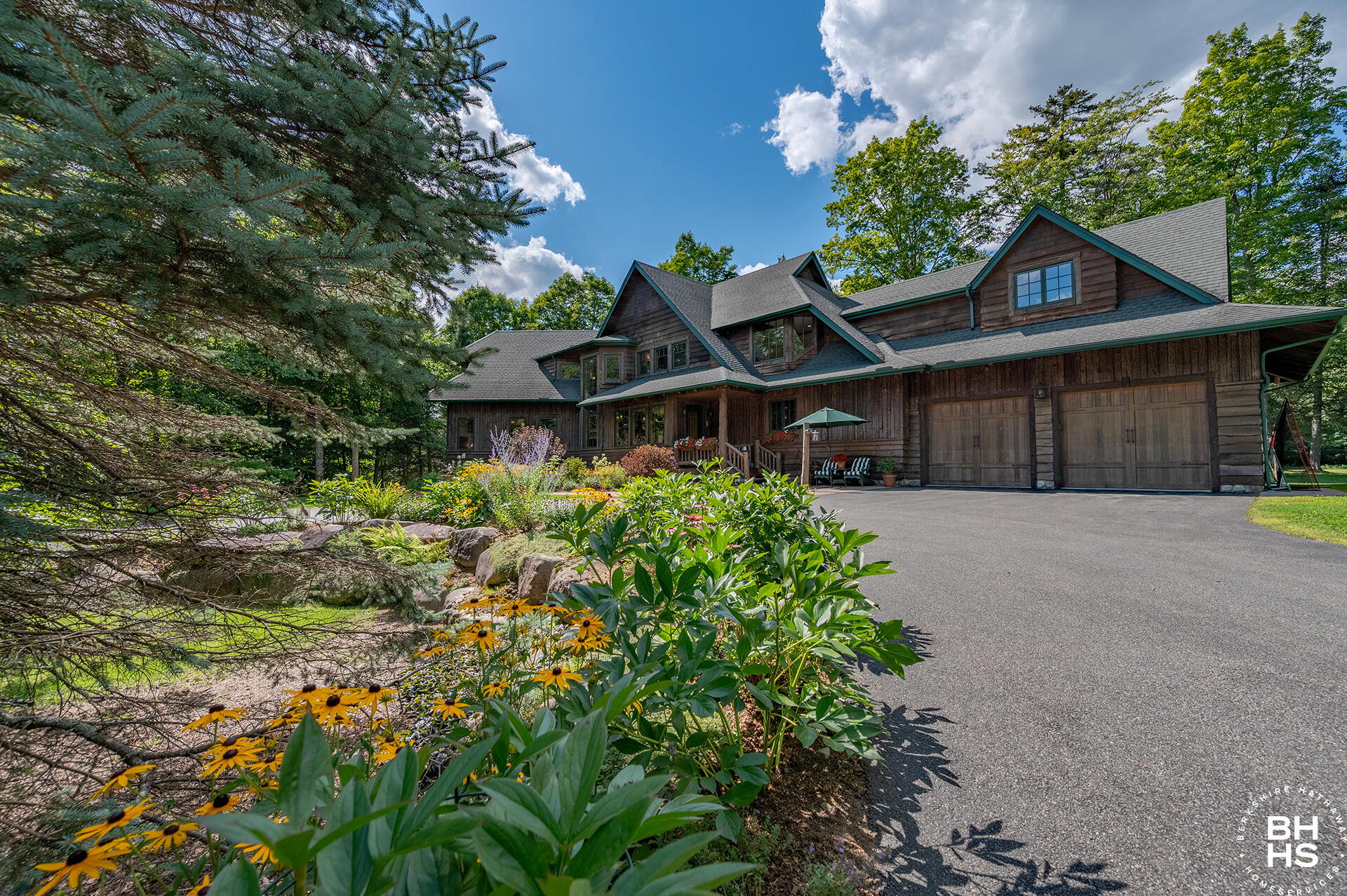 Lake Placid, New York 12946, United States, 5 Bedrooms Bedrooms, ,5 BathroomsBathrooms,Residential,Active,198778