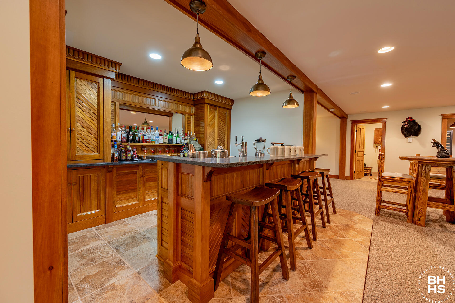 Lake Placid, New York 12946, United States, 5 Bedrooms Bedrooms, ,5 BathroomsBathrooms,Residential,Active,198778