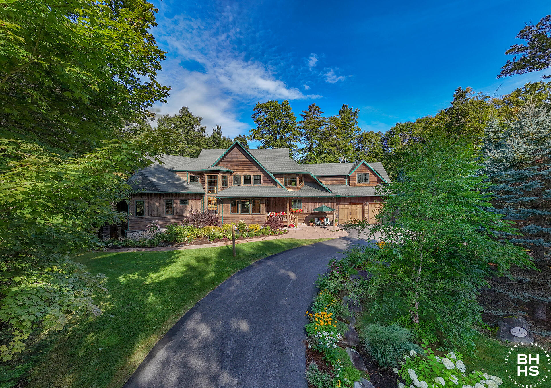 Lake Placid, New York 12946, United States, 5 Bedrooms Bedrooms, ,5 BathroomsBathrooms,Residential,Active,198778