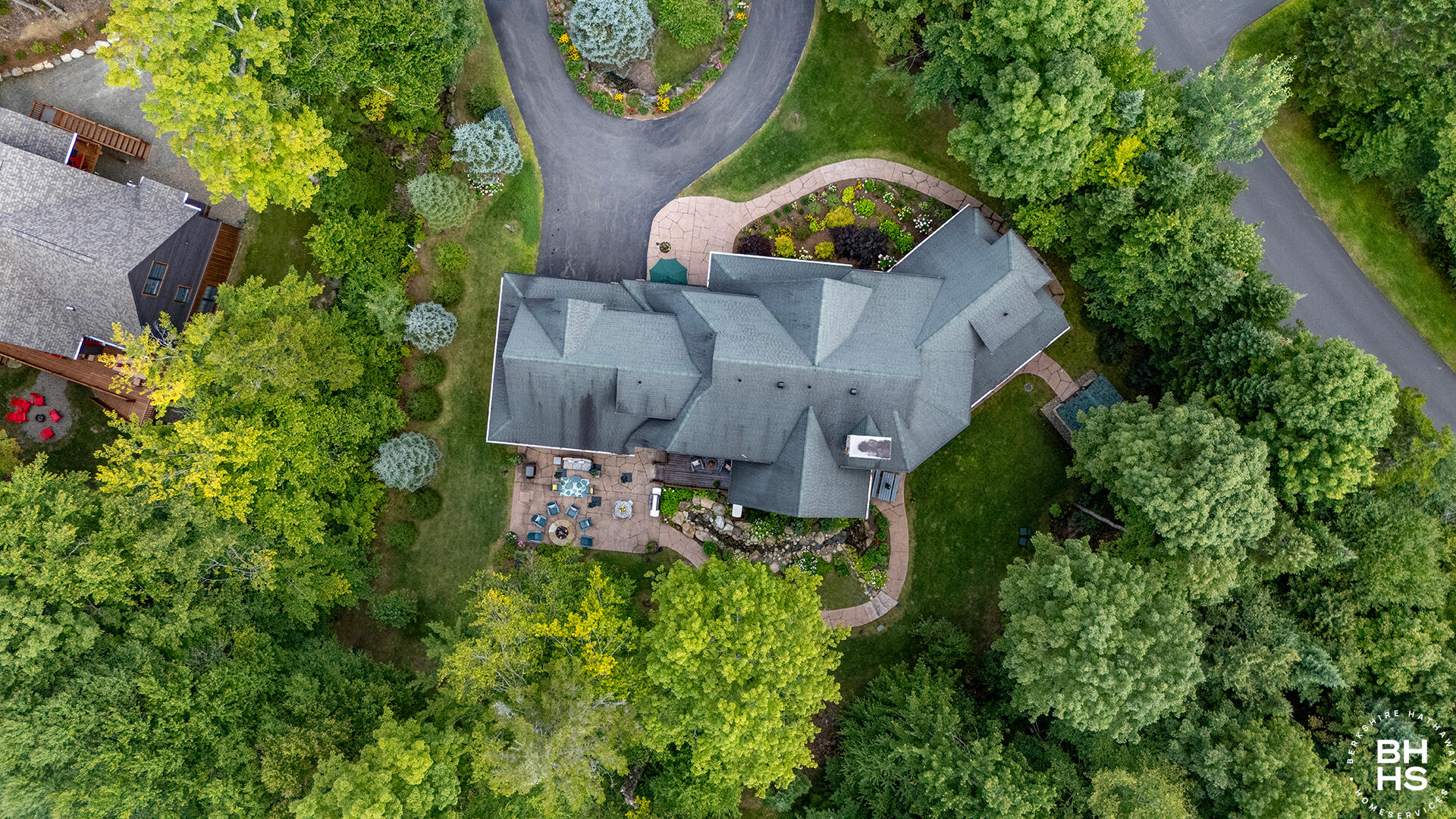 Lake Placid, New York 12946, United States, 5 Bedrooms Bedrooms, ,5 BathroomsBathrooms,Residential,Active,198778