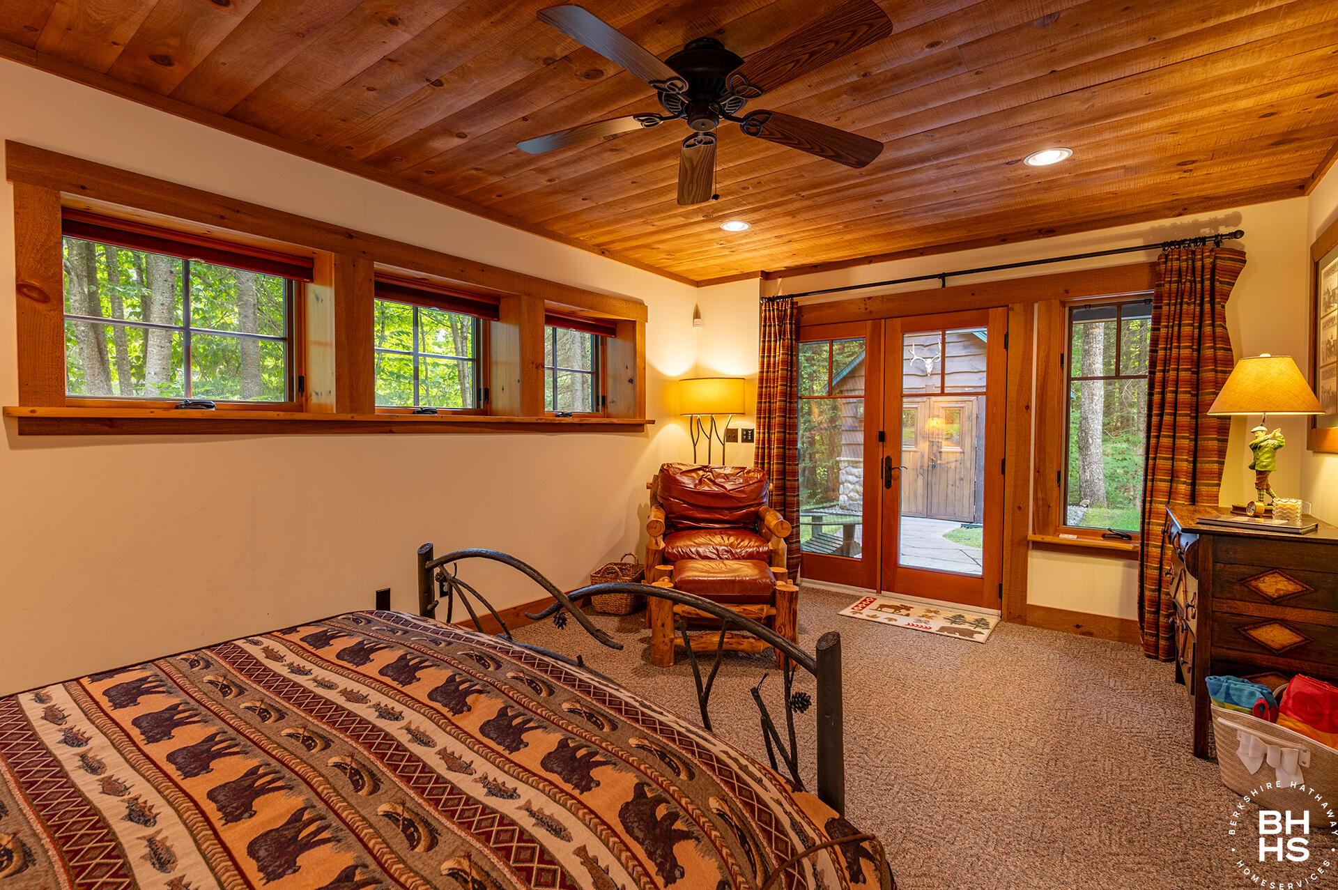 Lake Placid, New York 12946, United States, 5 Bedrooms Bedrooms, ,5 BathroomsBathrooms,Residential,Active,198778