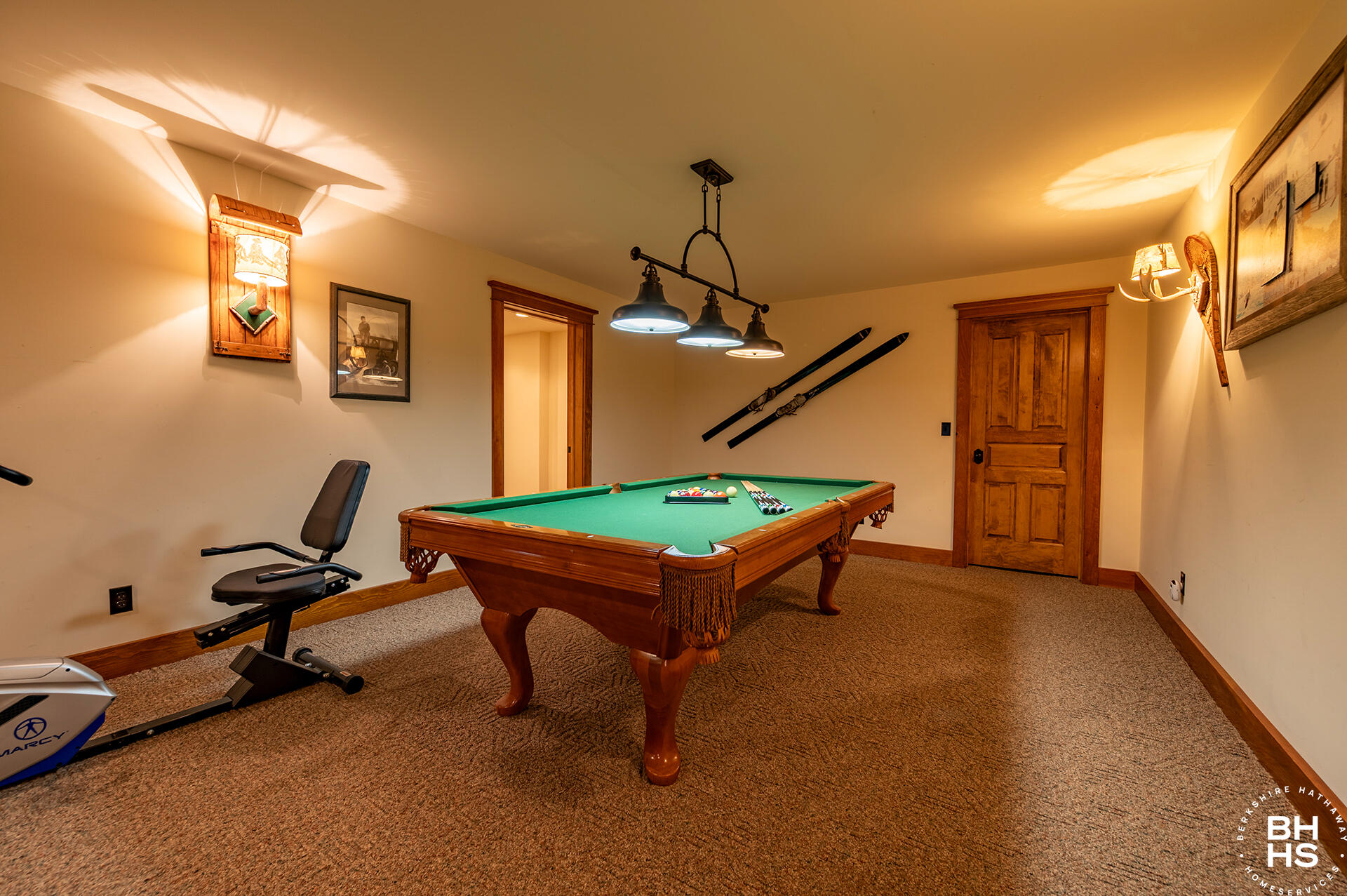 Lake Placid, New York 12946, United States, 5 Bedrooms Bedrooms, ,5 BathroomsBathrooms,Residential,Active,198778