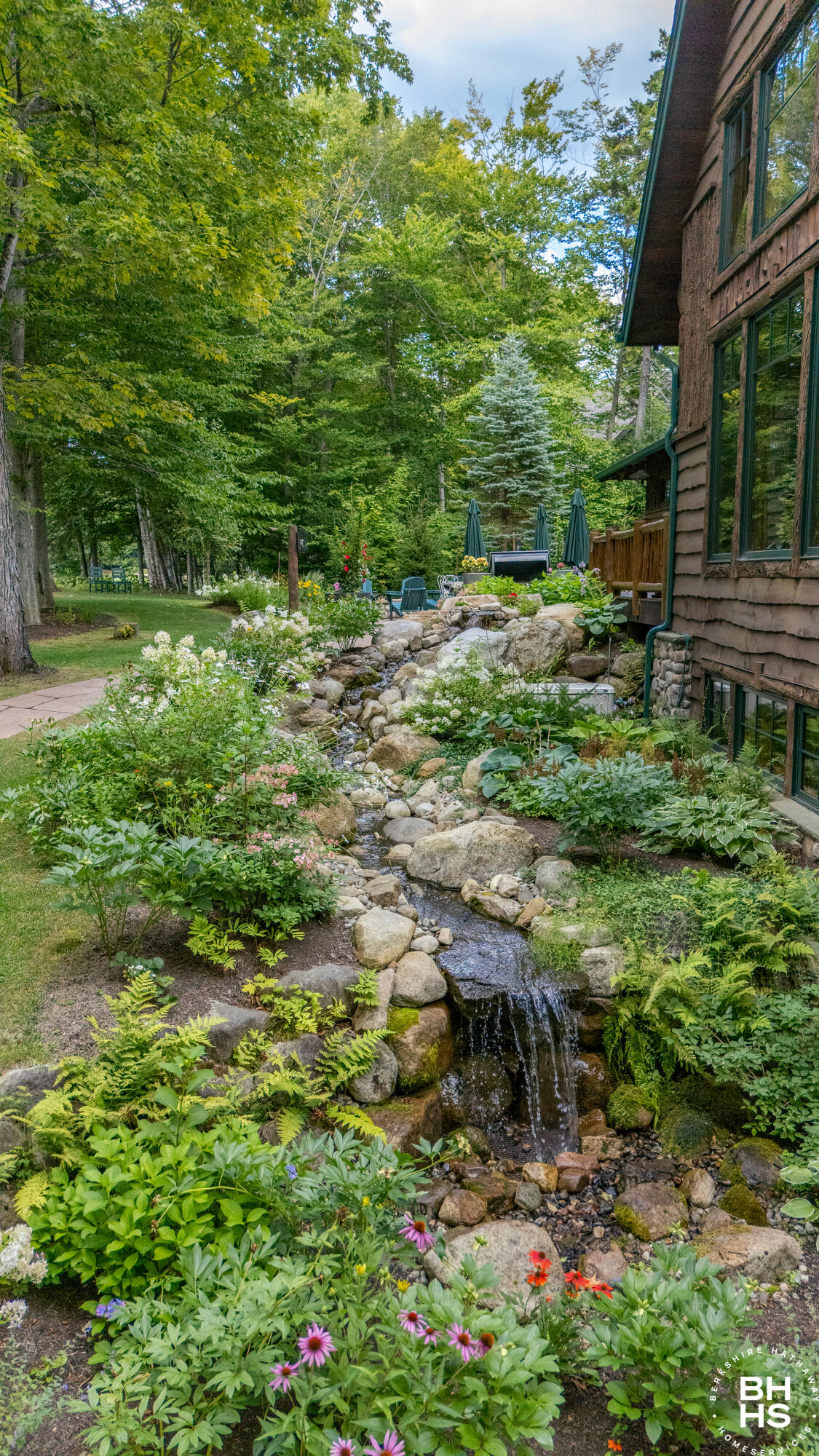 Lake Placid, New York 12946, United States, 5 Bedrooms Bedrooms, ,5 BathroomsBathrooms,Residential,Active,198778