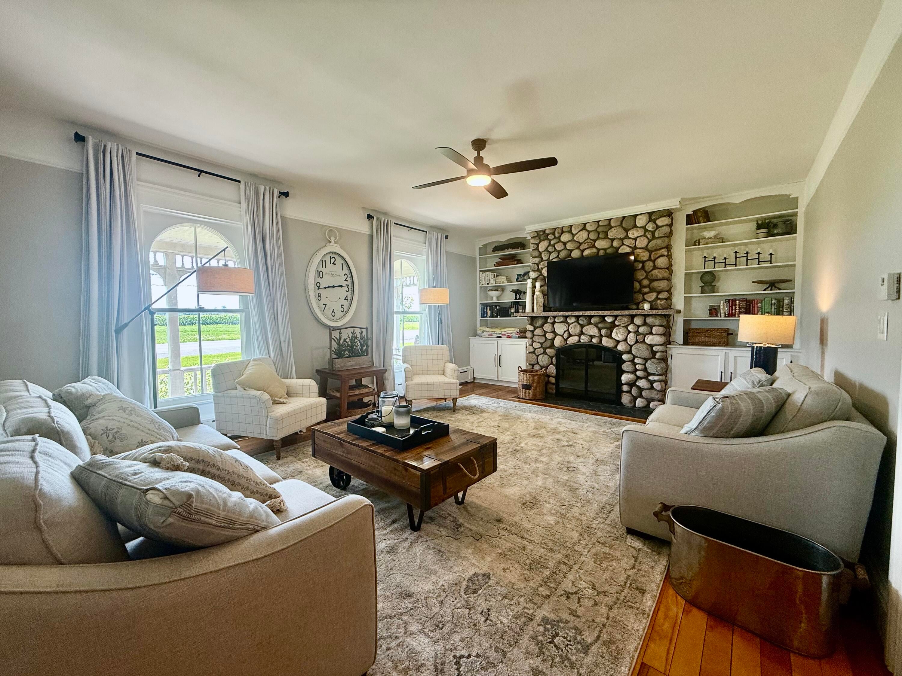 3531 New York 11B