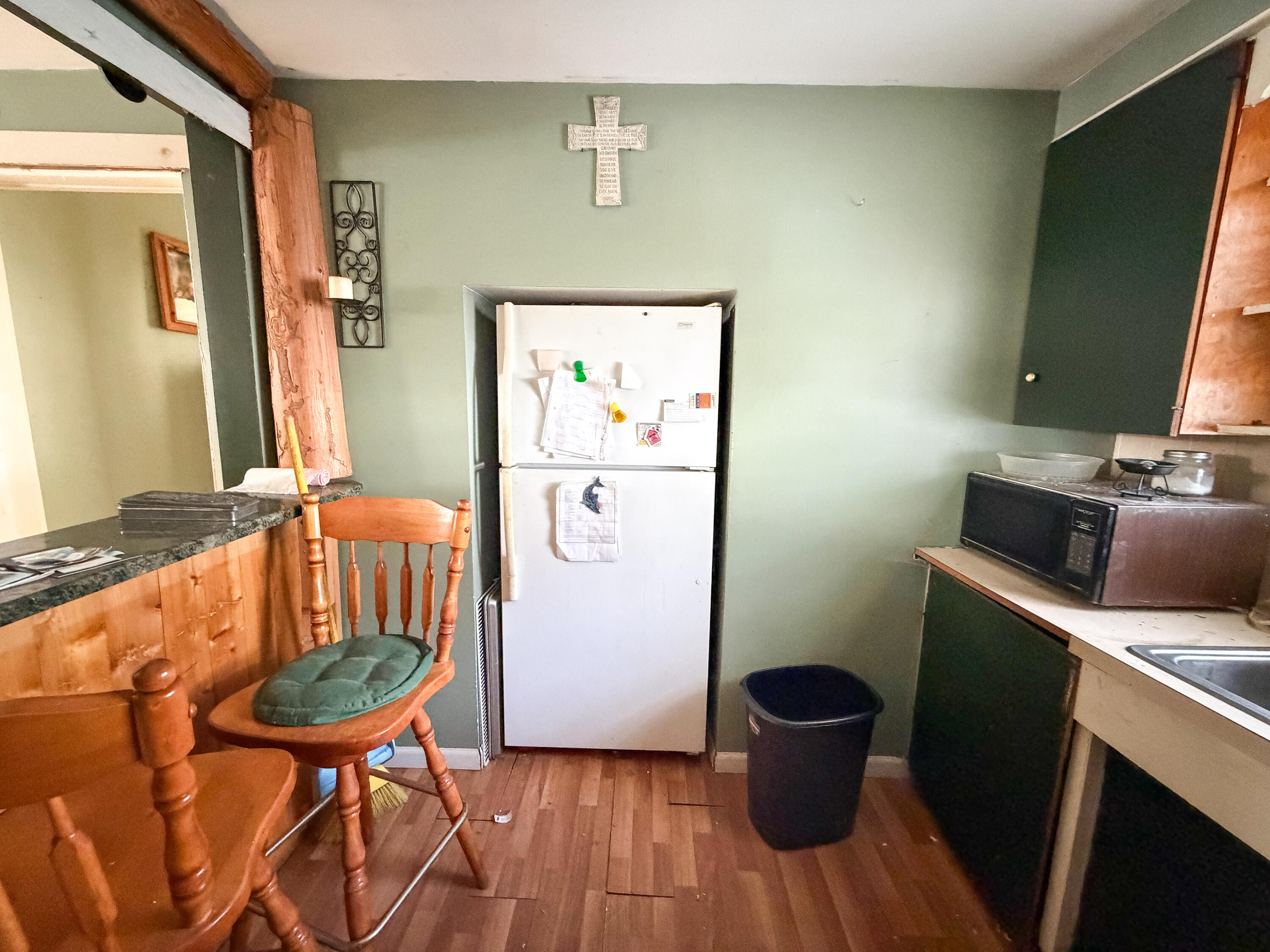 4 Chaney Avenue