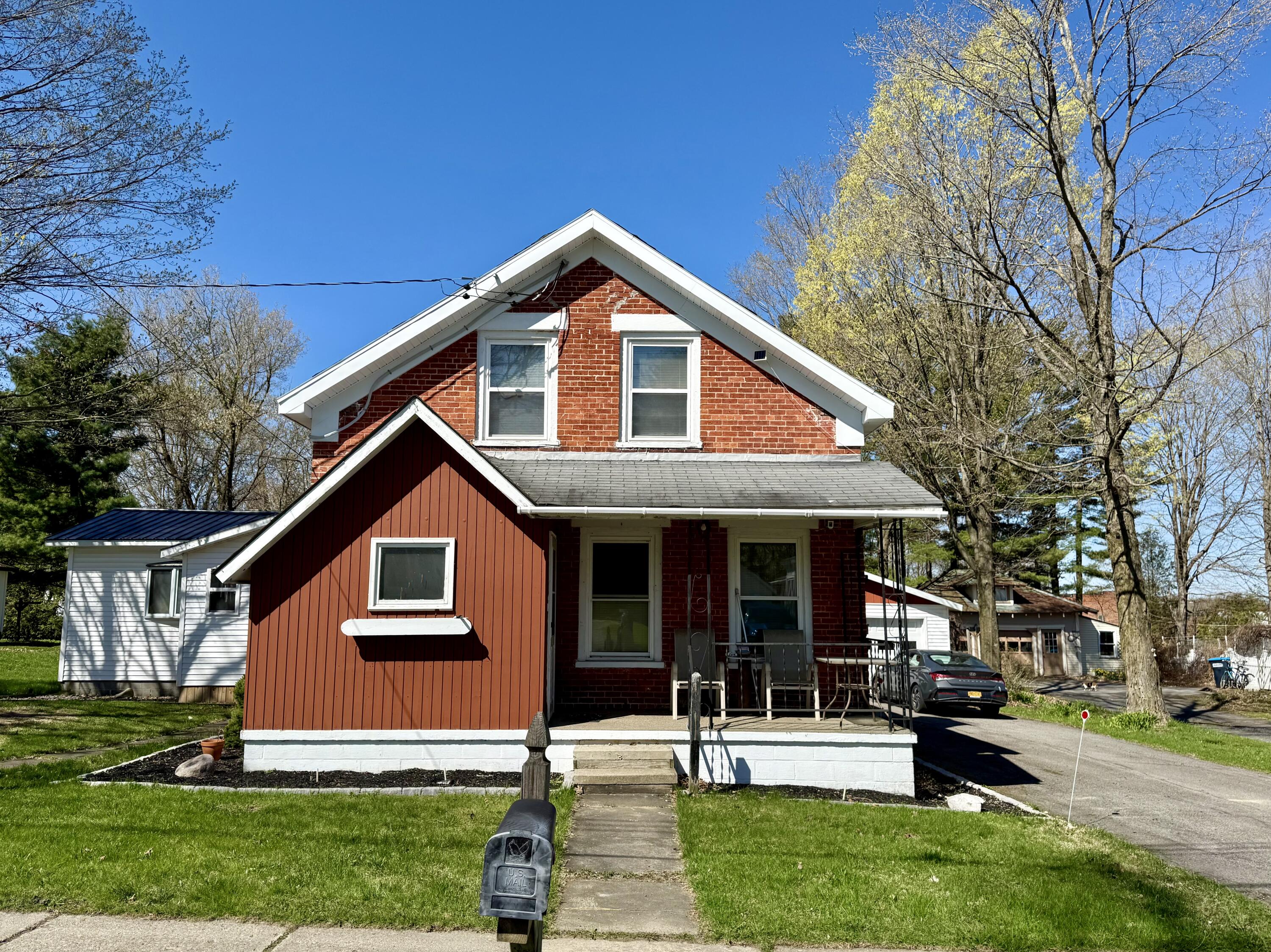 8 Franklin Street St, Chateaugay, New York image 2
