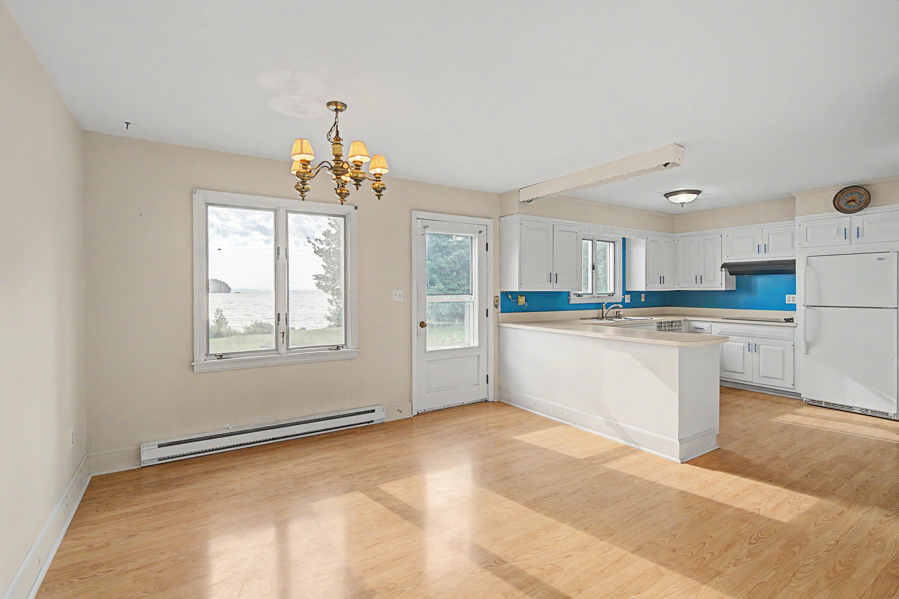 8 Coastland Drive
