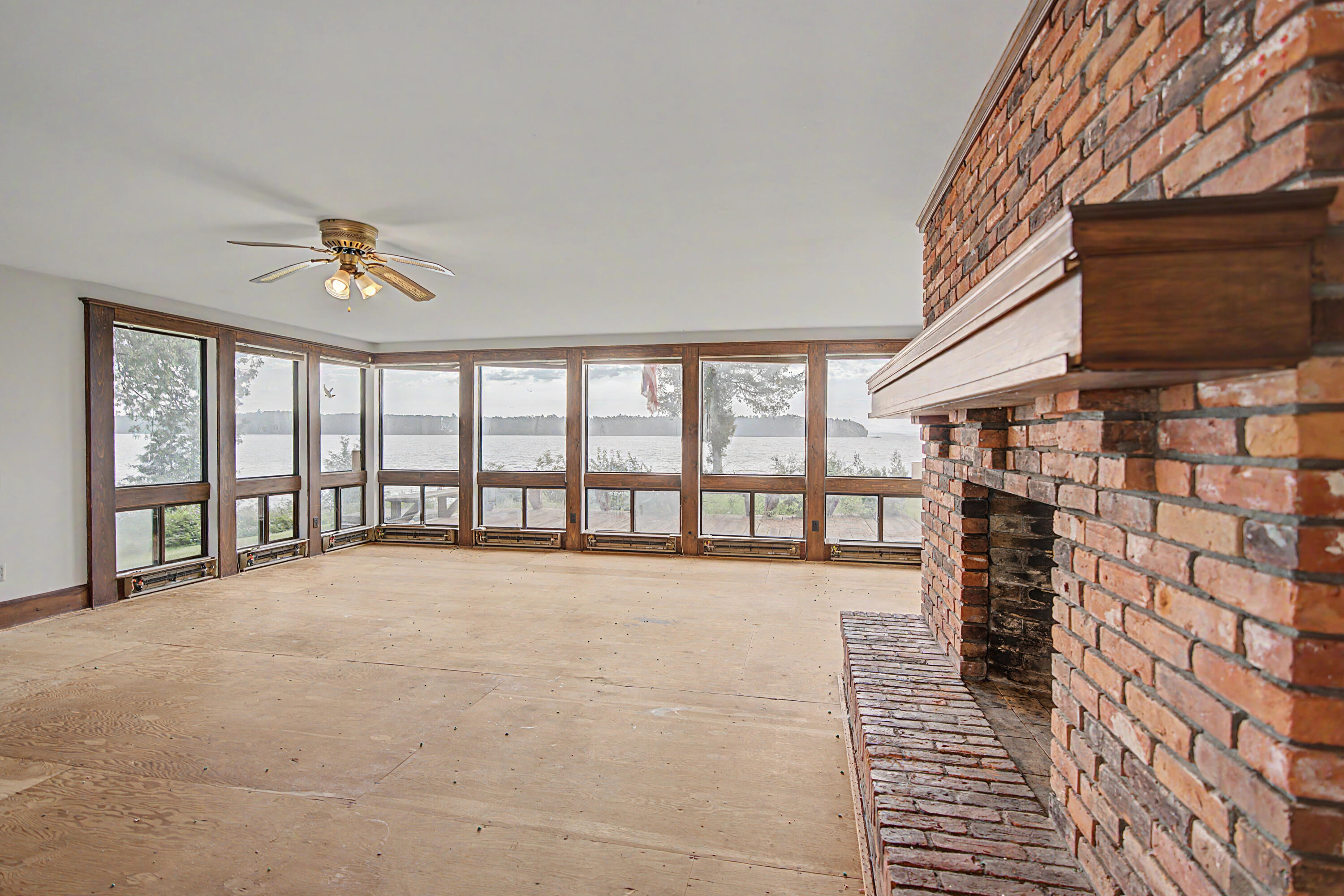 8 Coastland Drive