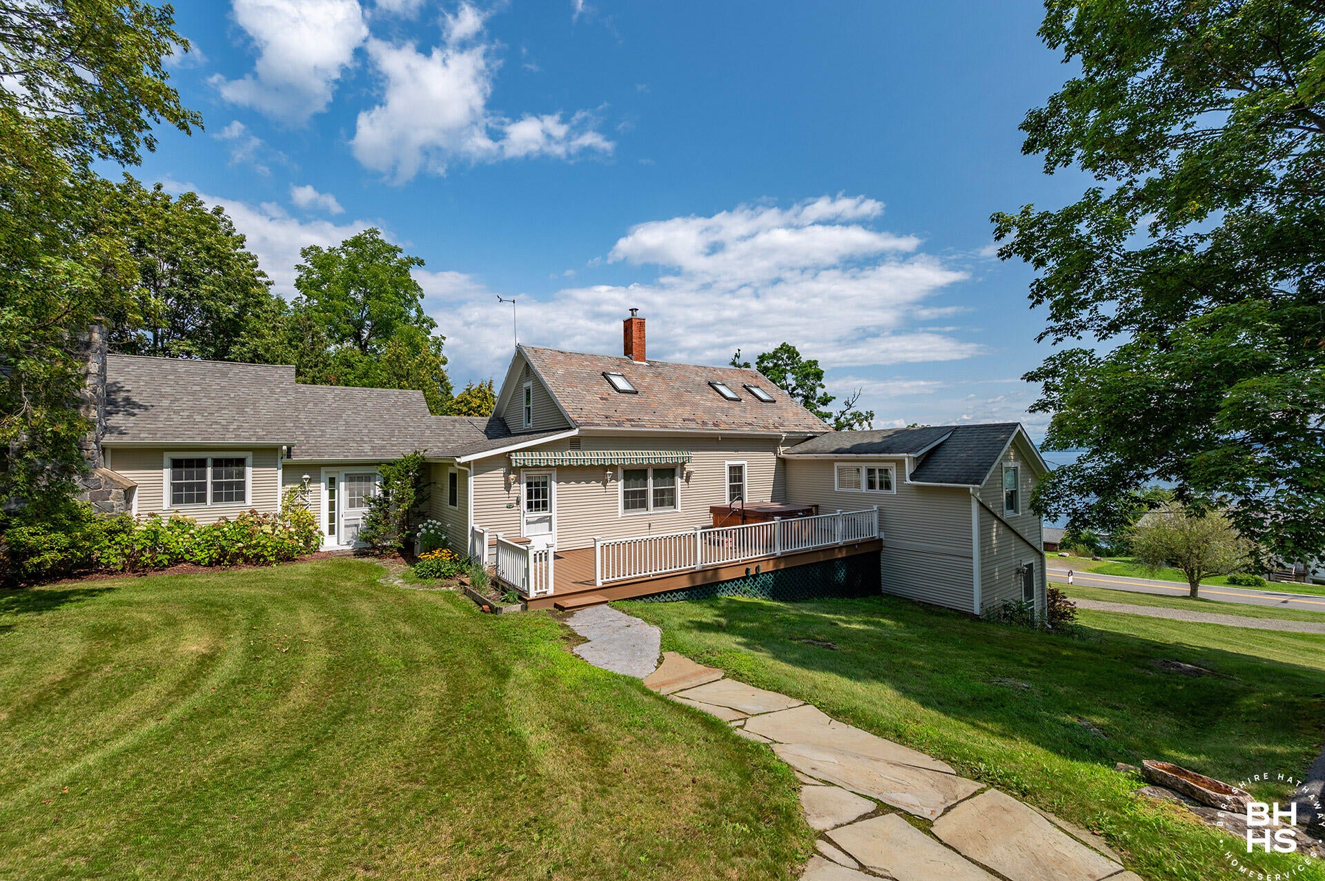 2255 Lake Shore Road