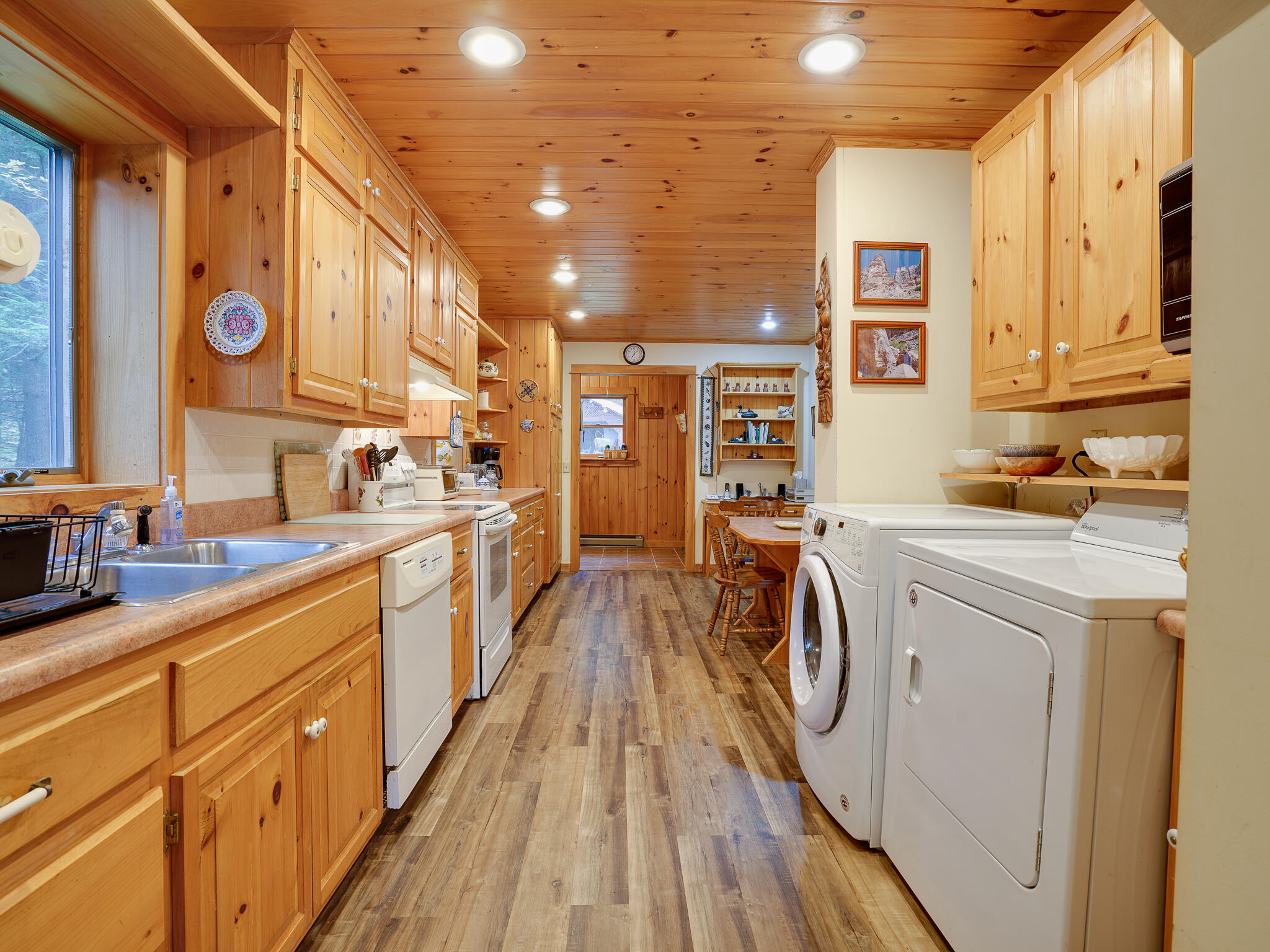 28-30 Old Hotel Road, Saranac Lake, New York image 13