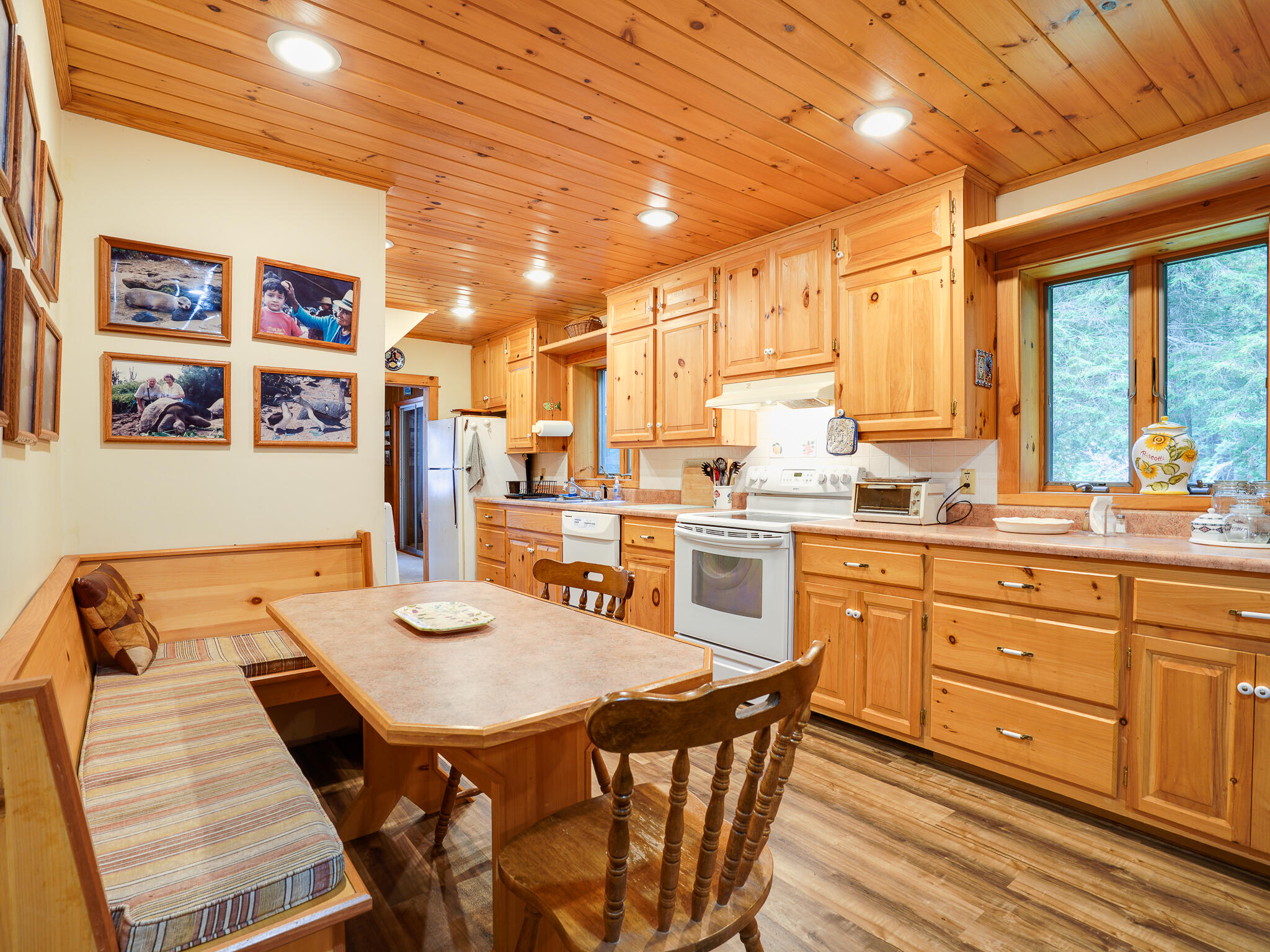 28-30 Old Hotel Road, Saranac Lake, New York image 11