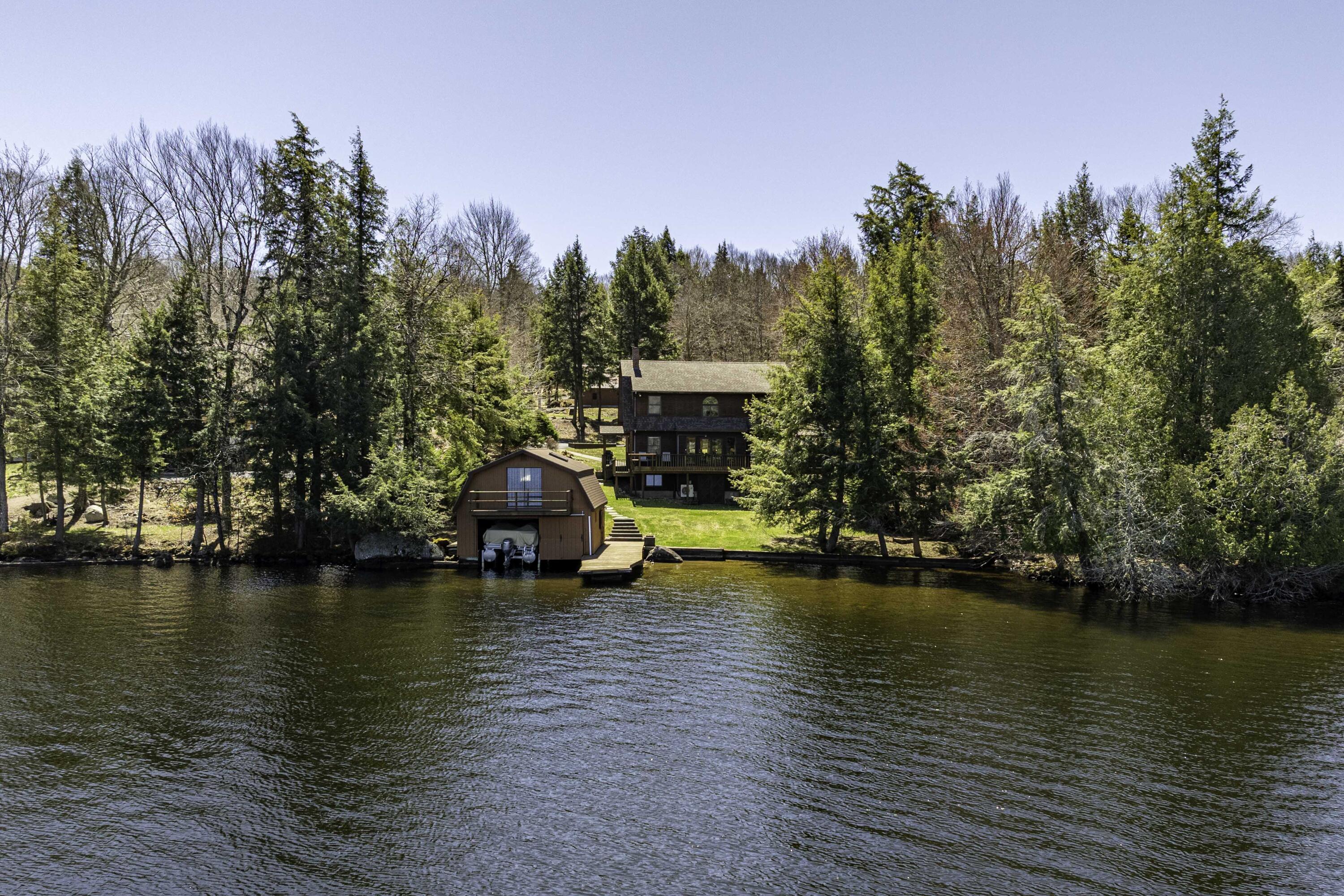 128 Cedarpoint Drive