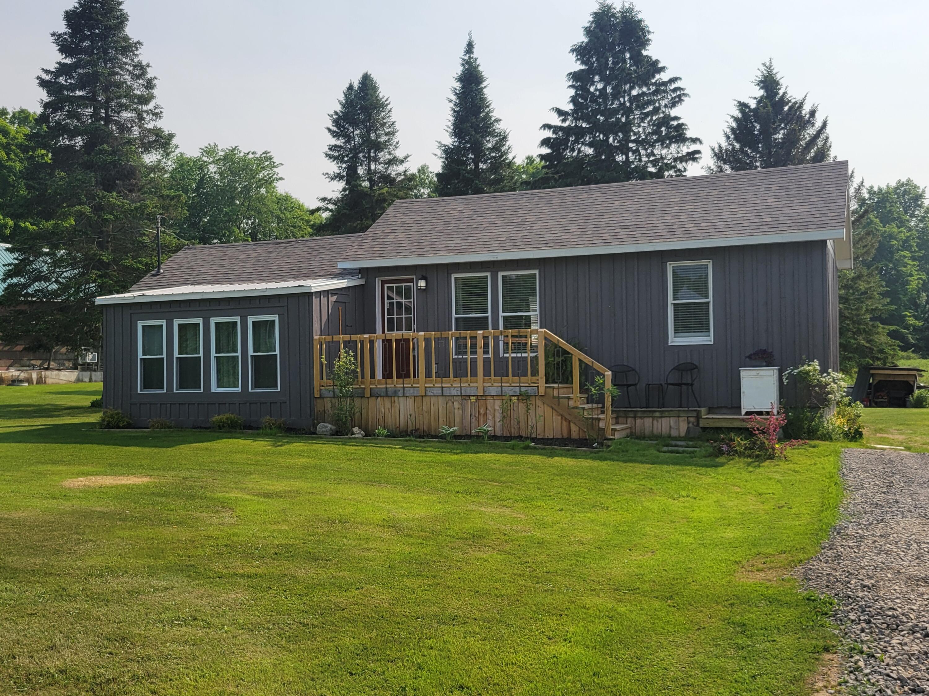 1335 Hemmingford Road, Mooers, New York image 1