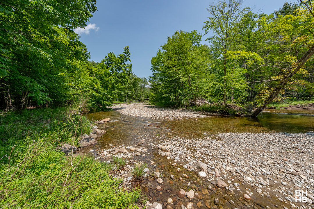 Elizabethtown, New York 12932, United States, 2 Bedrooms Bedrooms, ,1 BathroomBathrooms,Residential,Active,153008