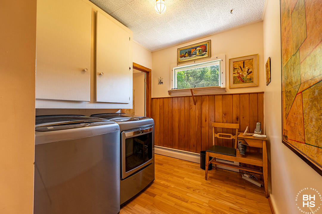 Elizabethtown, New York 12932, United States, 2 Bedrooms Bedrooms, ,1 BathroomBathrooms,Residential,Active,153008