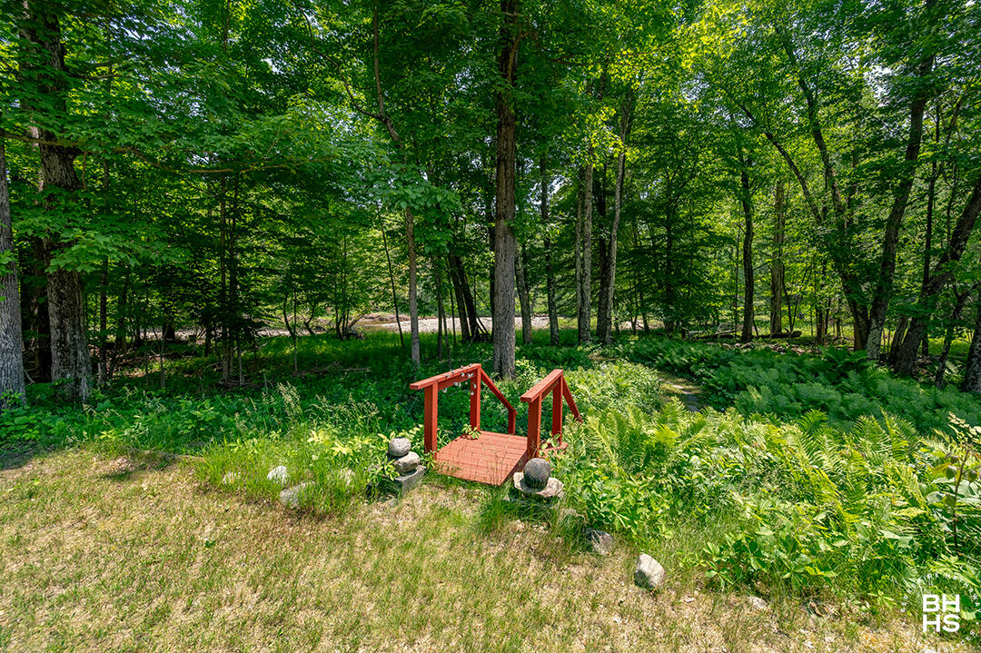 Elizabethtown, New York 12932, United States, 2 Bedrooms Bedrooms, ,1 BathroomBathrooms,Residential,Active,153008