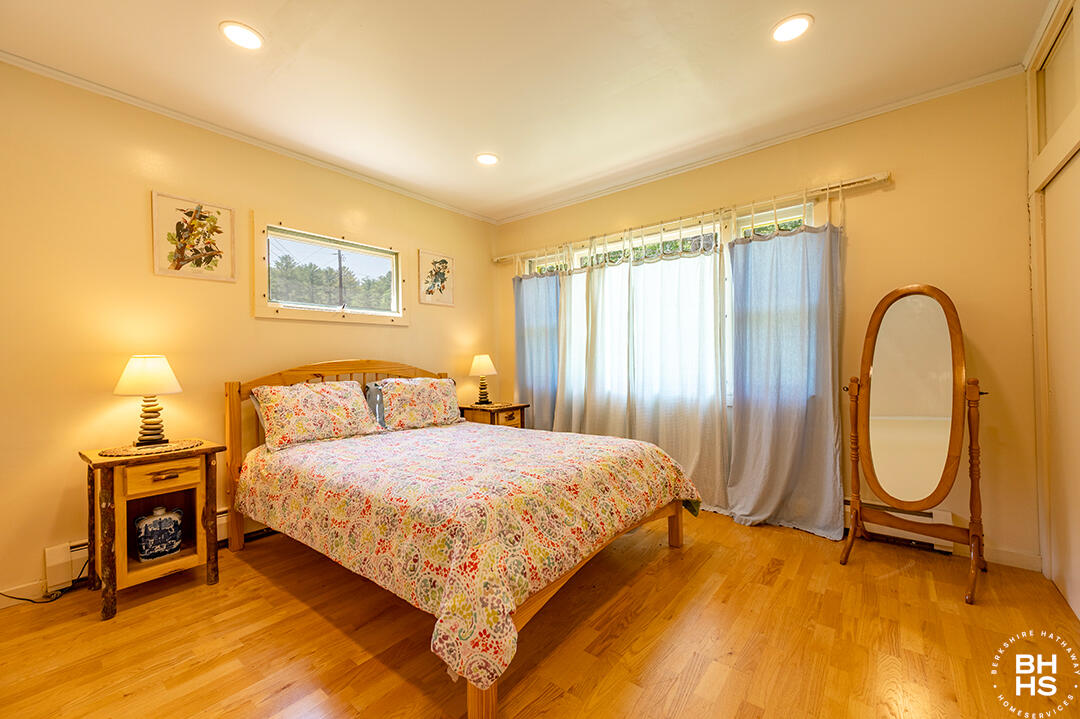 Elizabethtown, New York 12932, United States, 2 Bedrooms Bedrooms, ,1 BathroomBathrooms,Residential,Active,153008