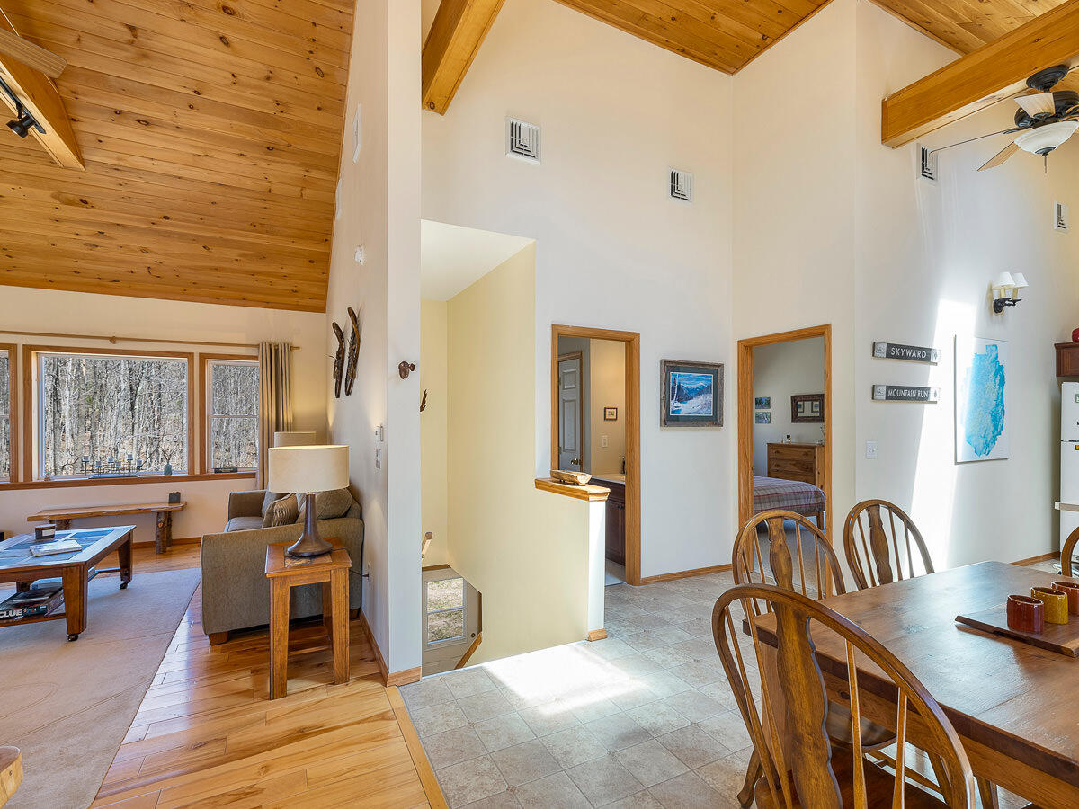 131 Mountain View Lane Lane, Wilmington, New York image 18