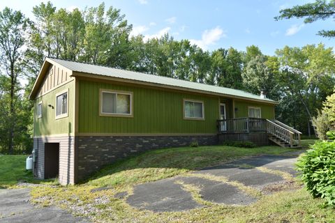 Mobile Home For Sale - 697 Point Road<br/> Willsboro, NY 12996