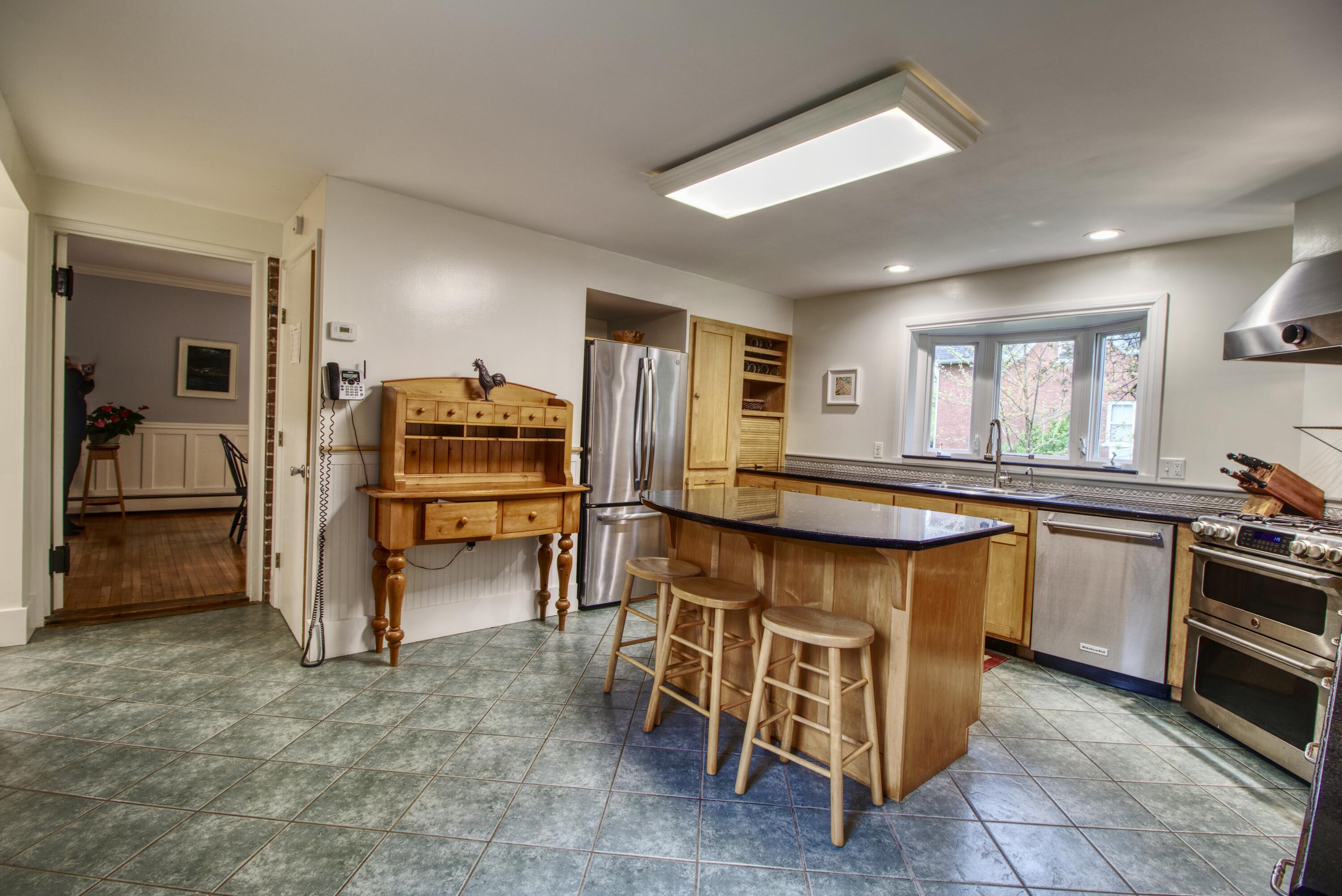 80 Oak Street St, Champlain, New York image 3