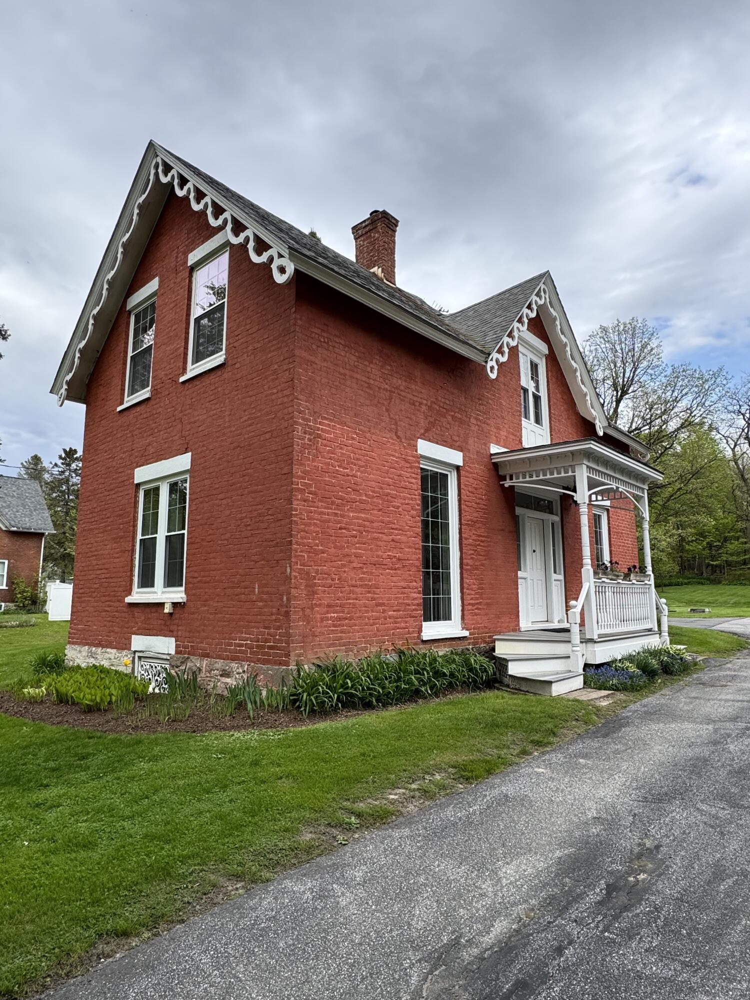 80 Oak Street St, Champlain, New York image 2