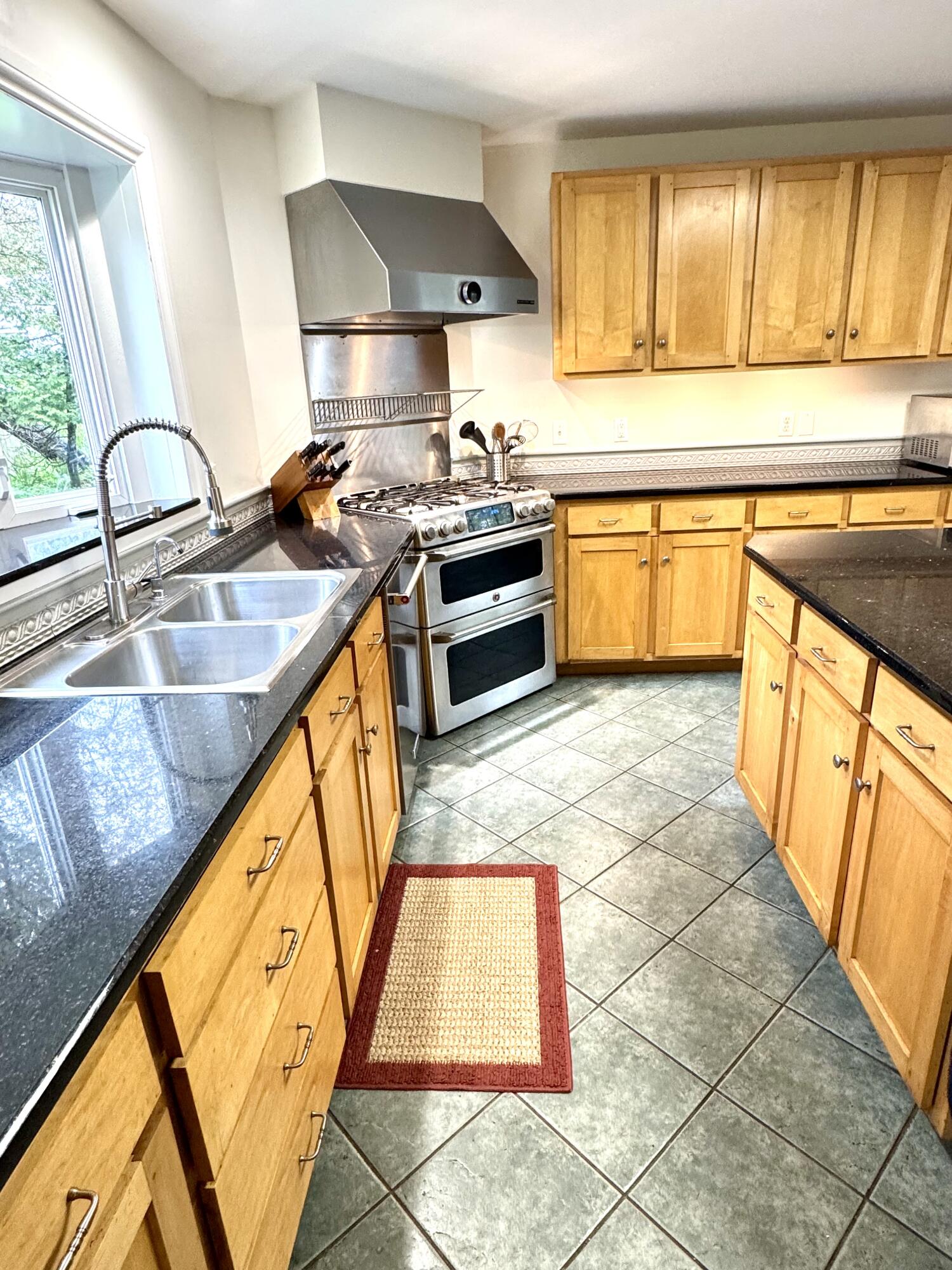 80 Oak Street St, Champlain, New York image 5