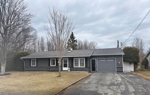 26 Oswego Lane Plattsburgh NY 12901