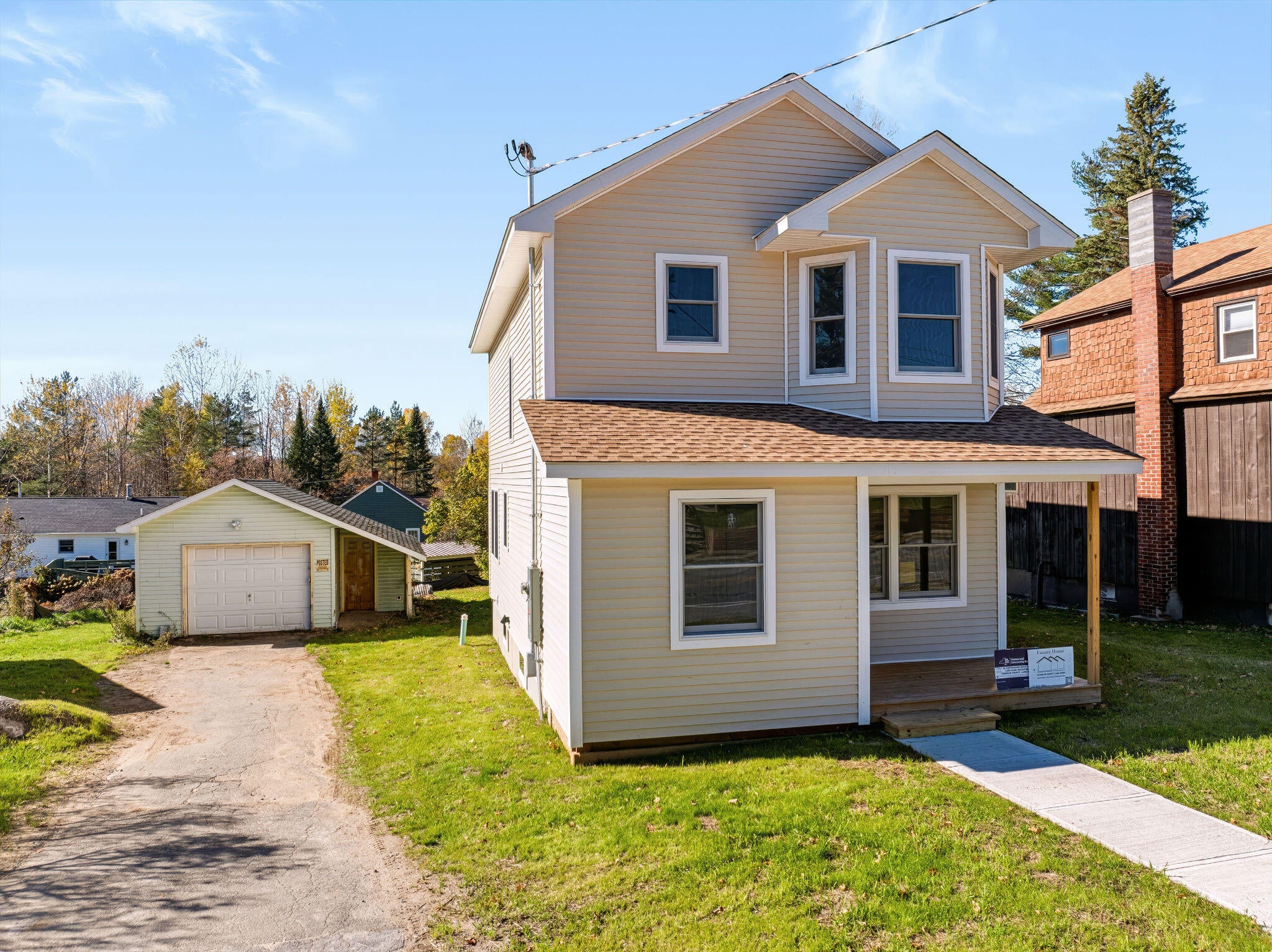 92 Wawbeek Avenue
