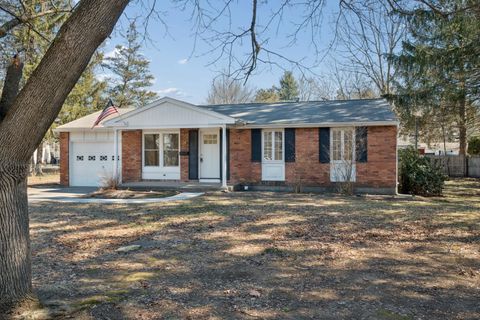 Homes For Sale - 21 Foxhall Drive<br/> Saratoga County, Saratoga Springs, NY 12866