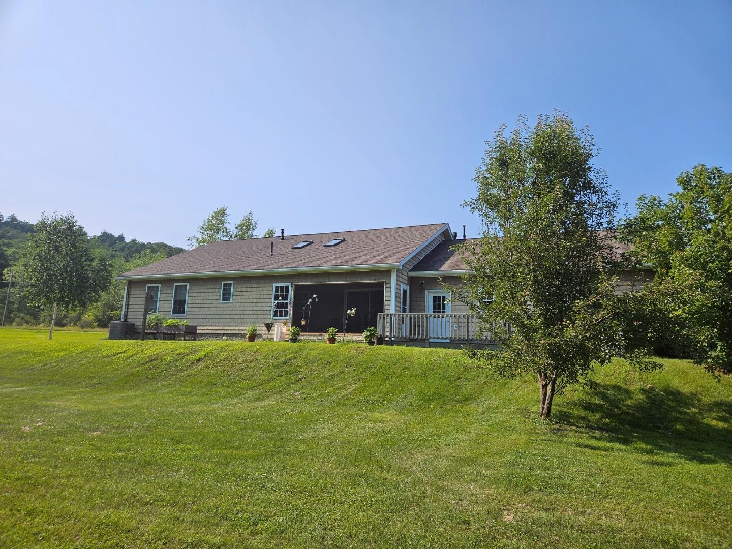 326 Bay Lane Ln, Willsboro, New York image 6