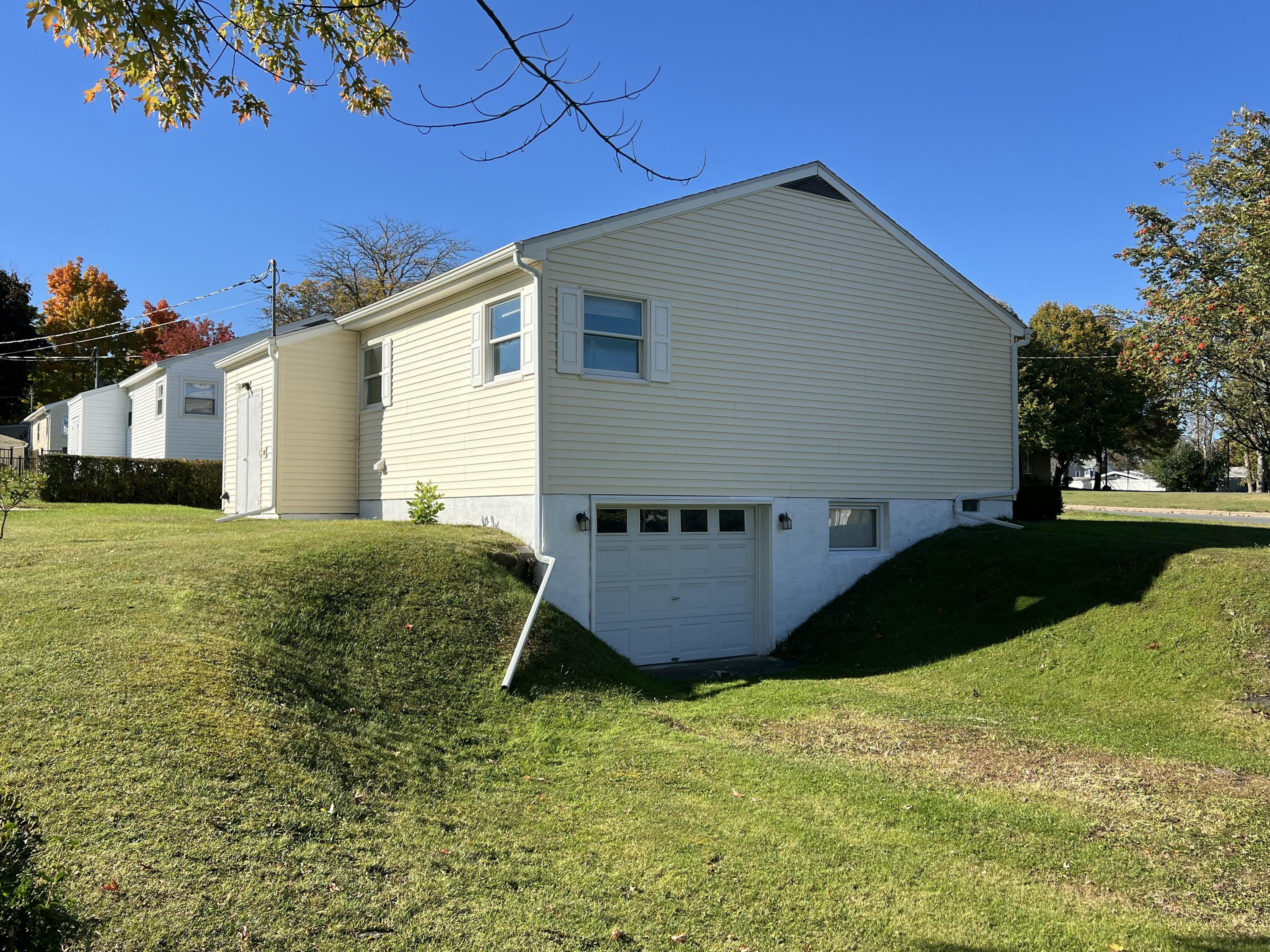 21 Dennis Avenue, Plattsburgh, New York image 5