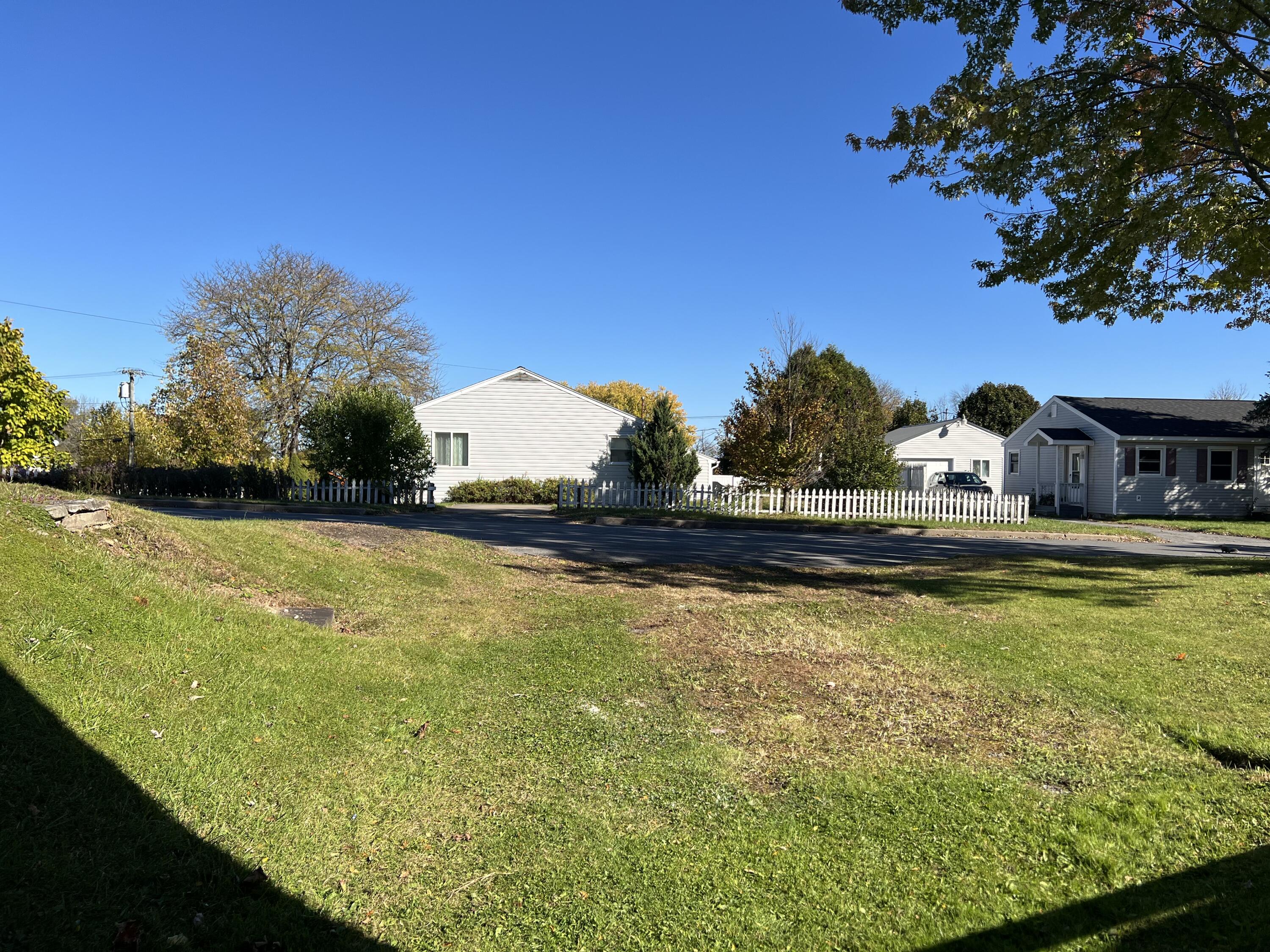 21 Dennis Avenue, Plattsburgh, New York image 47