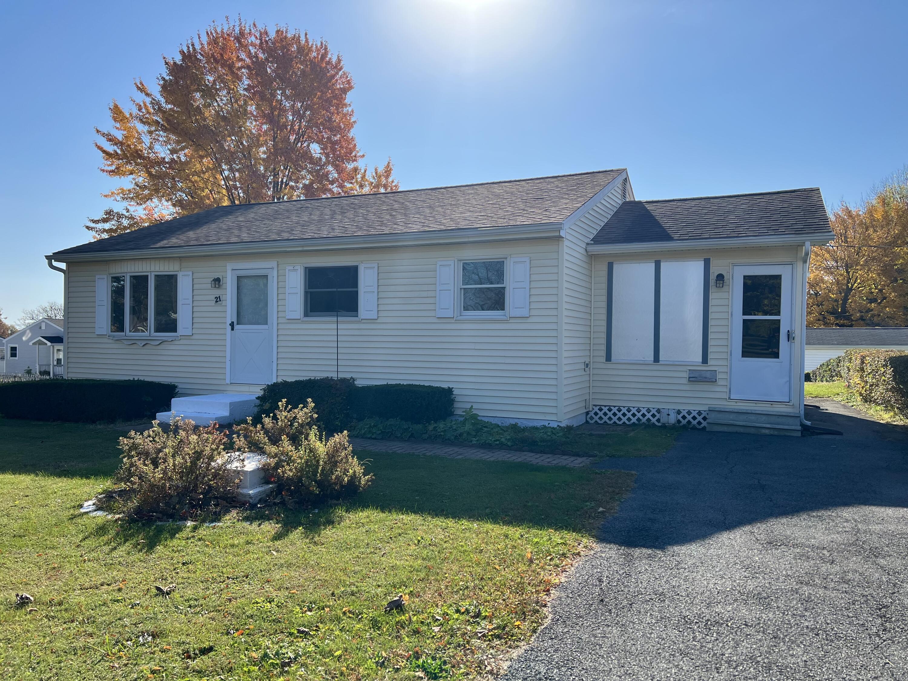 21 Dennis Avenue, Plattsburgh, New York image 1