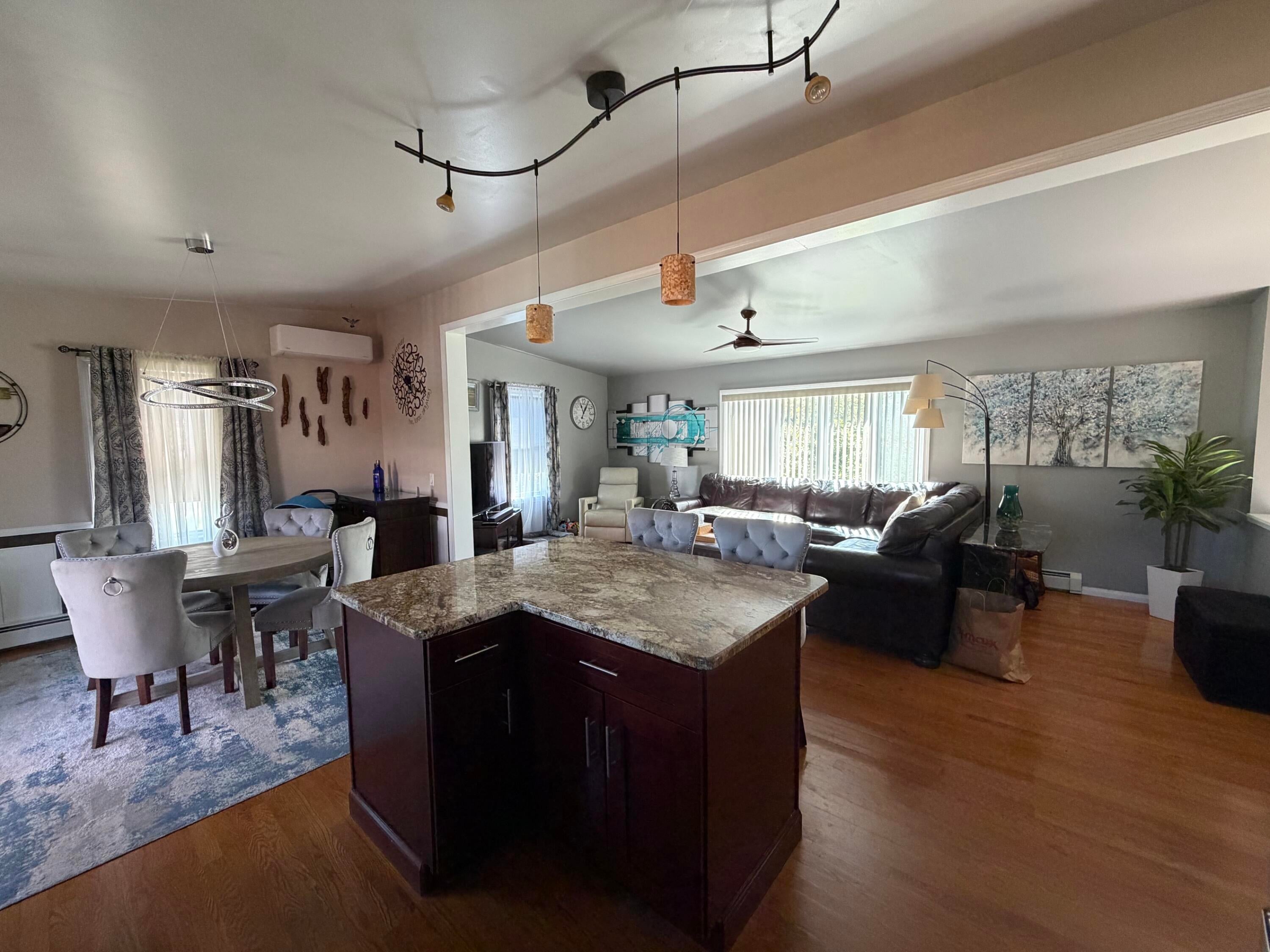 31 Vintage Estates