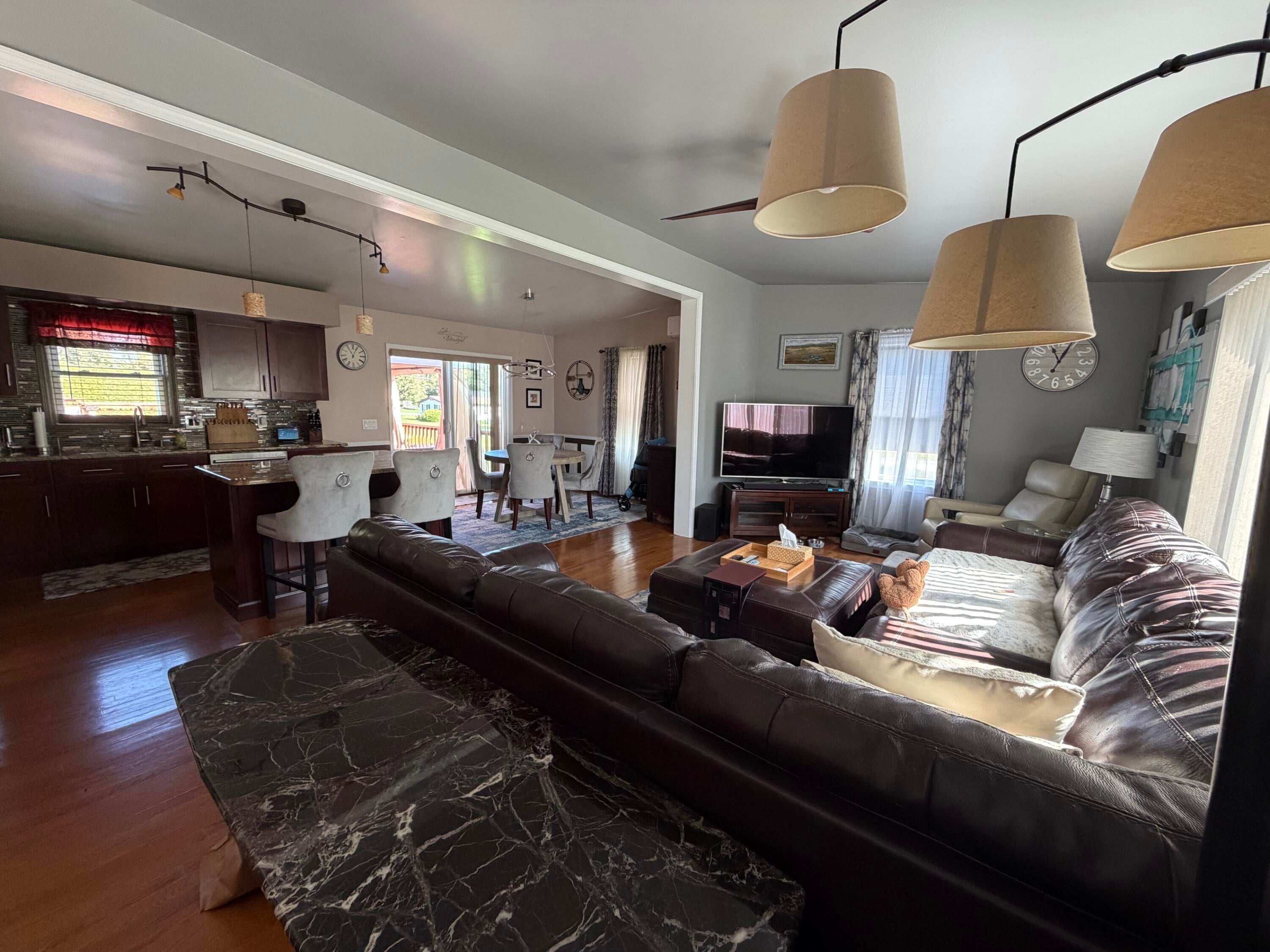 31 Vintage Estates