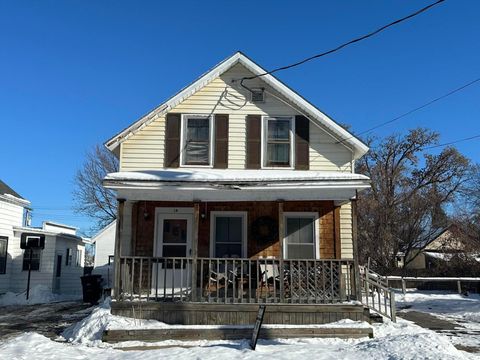 Homes For Sale - 14 Champlain Street St<br/> Plattsburgh, NY 12901