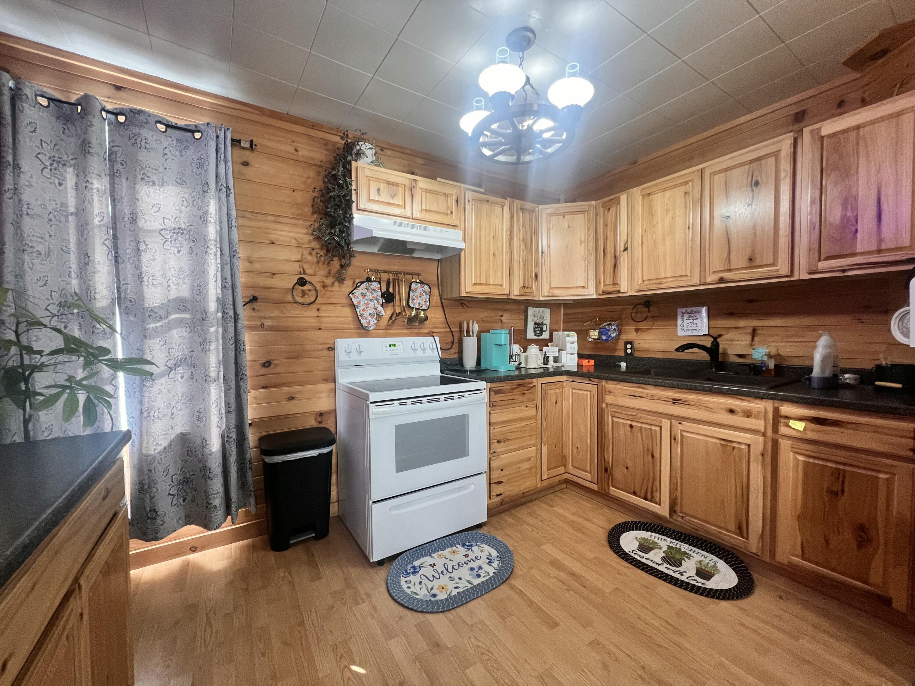 2446 State Hwy 9n, Au Sable Forks, New York image 9