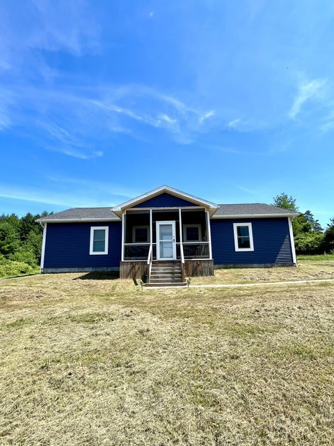 Homes For Sale - 10 Blanchard Road<br/> Saint Lawrence County, Potsdam, NY 13676
