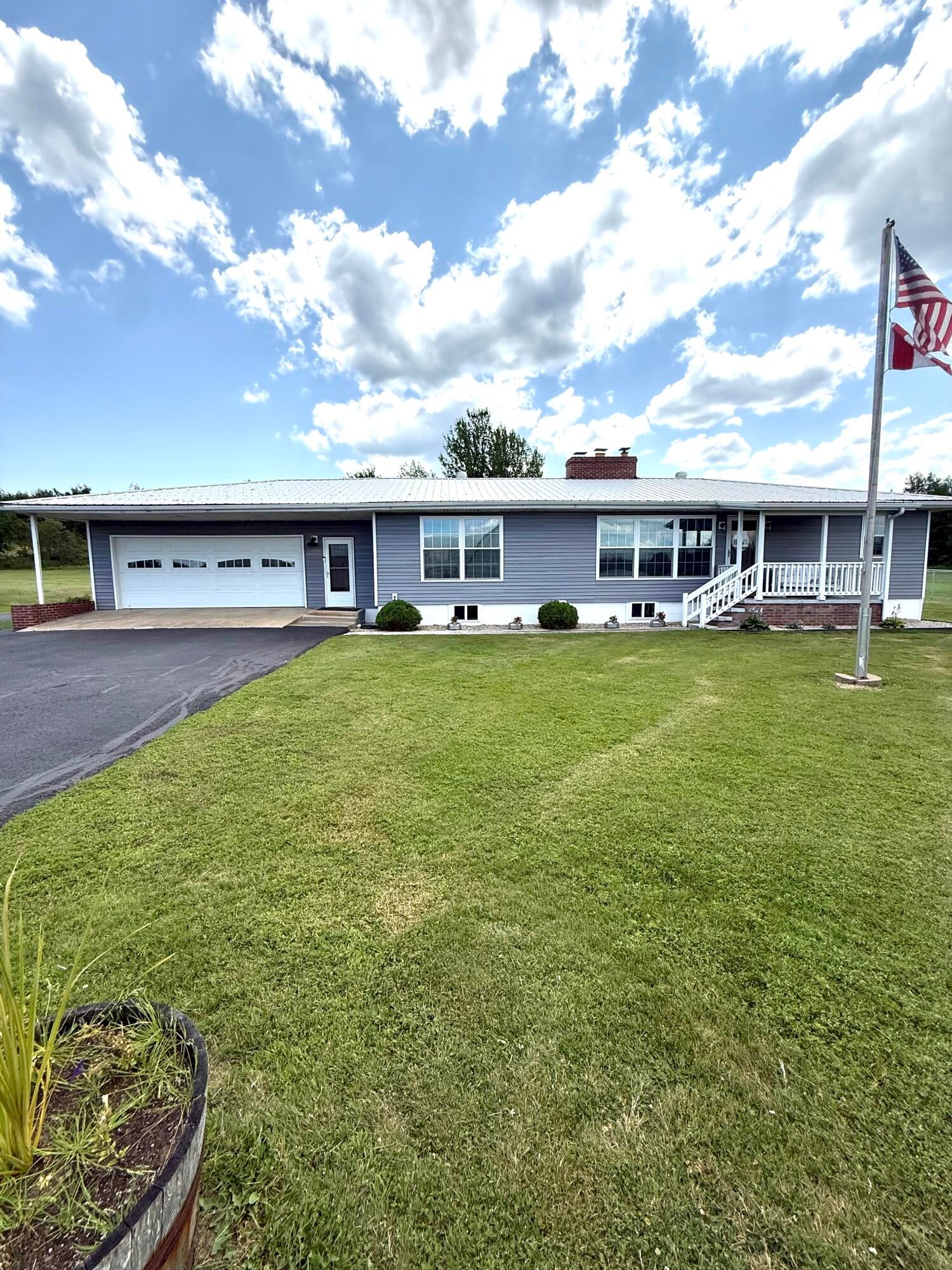 5583 Military Turnpike