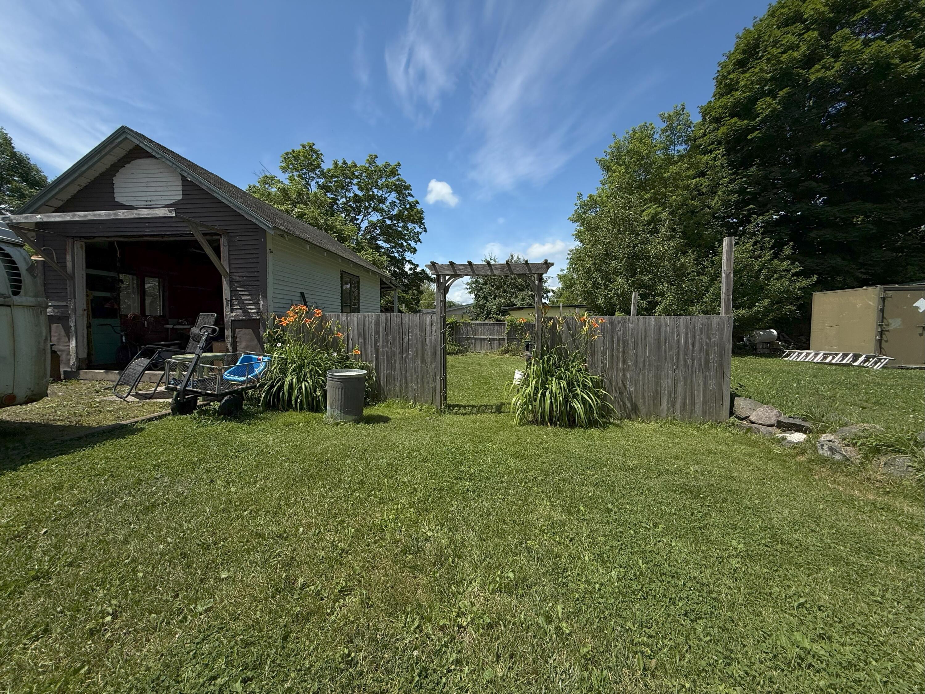26 Lakeview Avenue