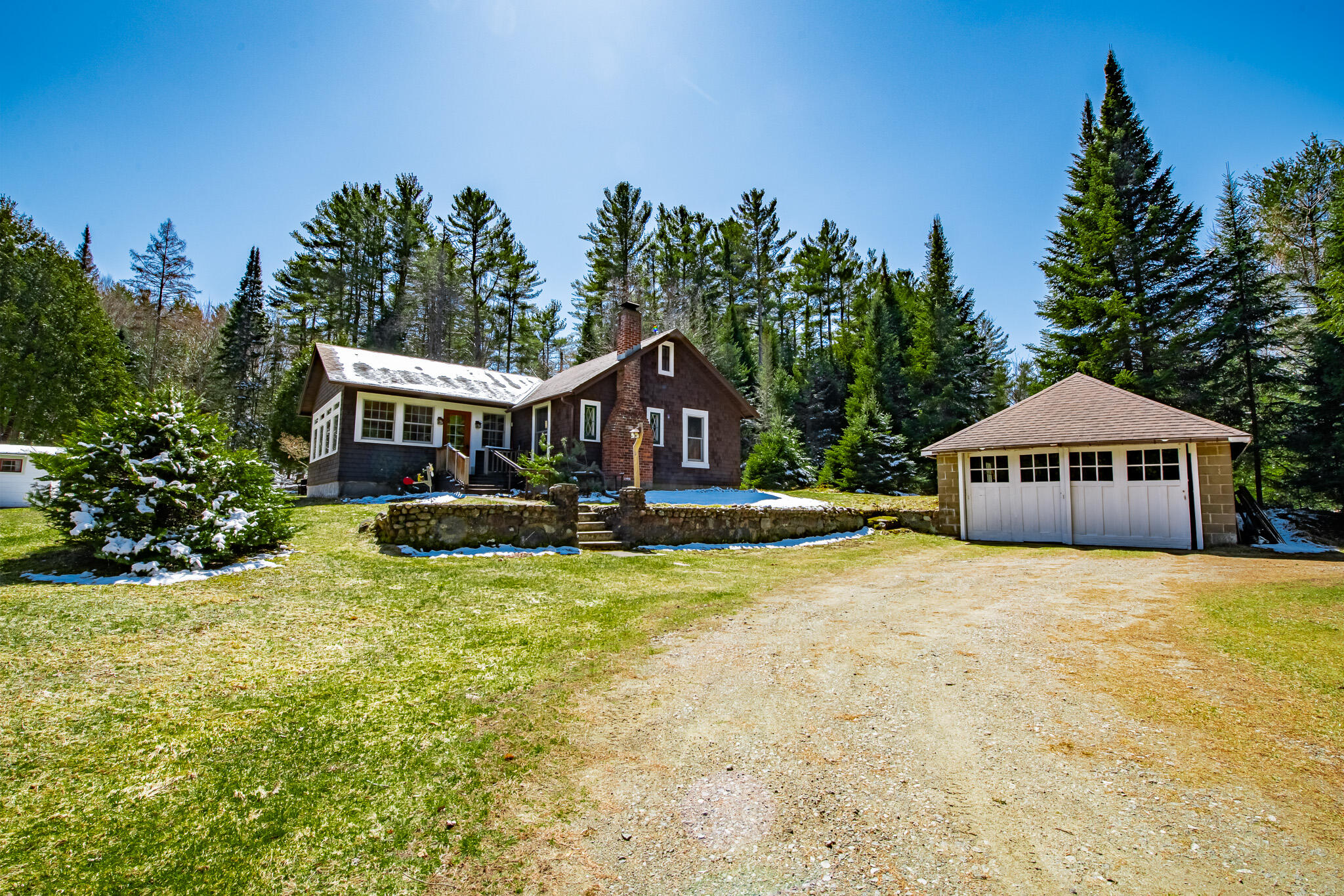 371 Lake St St, Saranac Lake, New York image 2