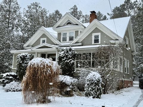 219 Park Avenue Saranac Lake NY 12983