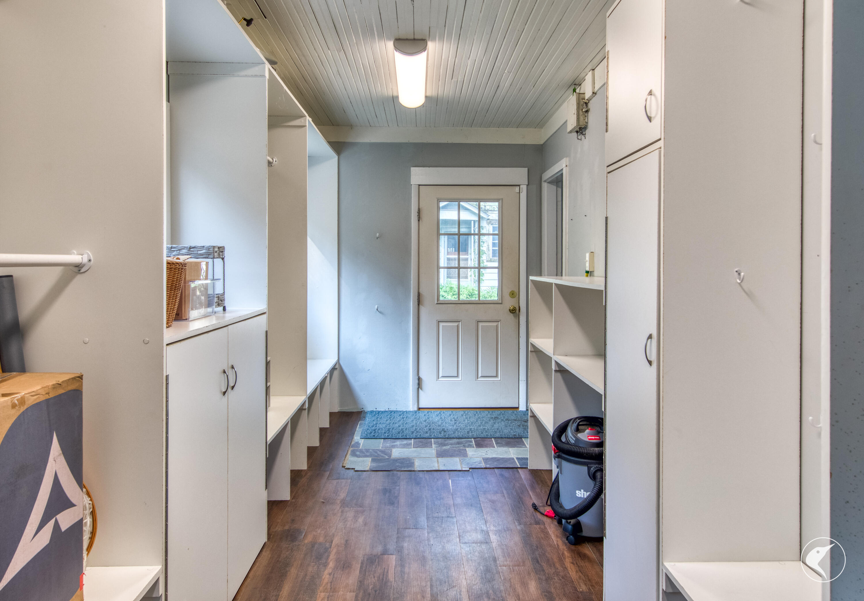 220 Ampersand Avenue