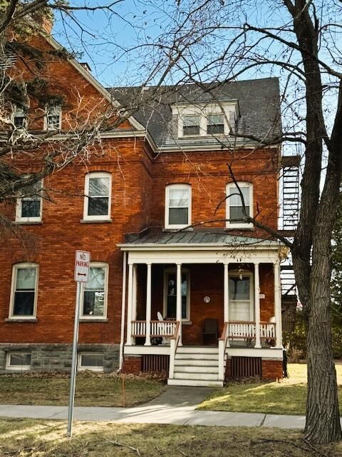 172 US Oval Oval Plattsburgh NY 12903
