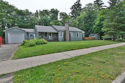 Homes For Sale - 406 Park Avenue<br/> Essex County, Saranac Lake, NY 12983