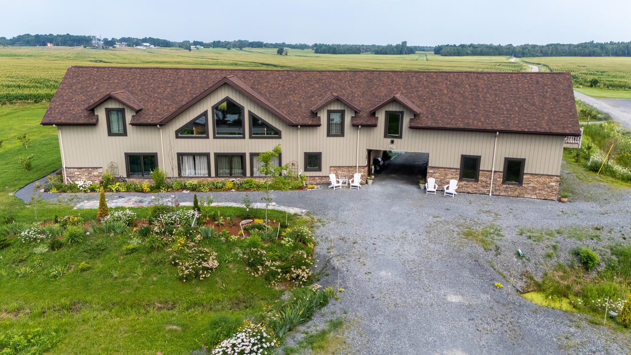 887 Lake Shore Road